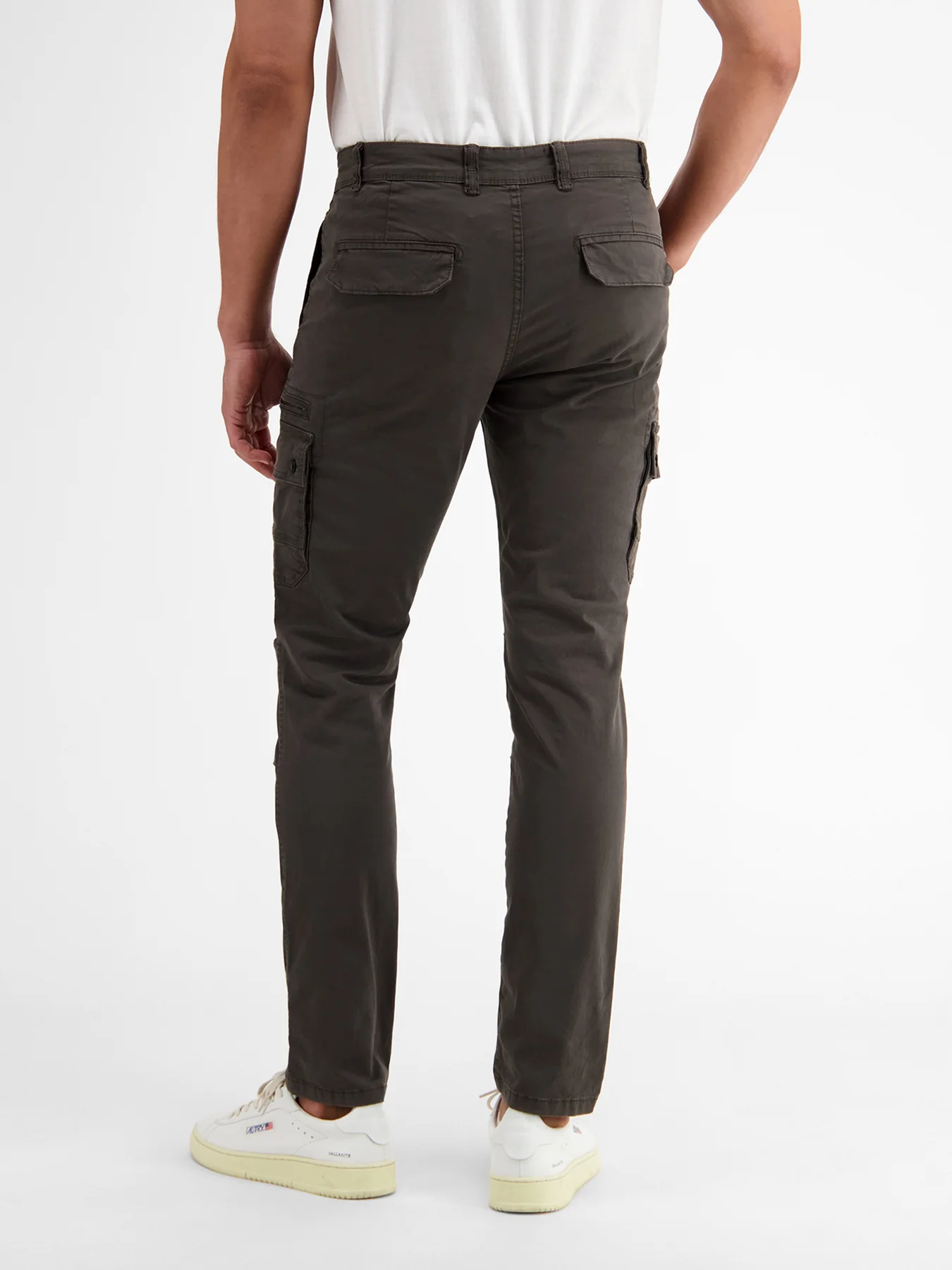 2009124 Cargo Mud Grey