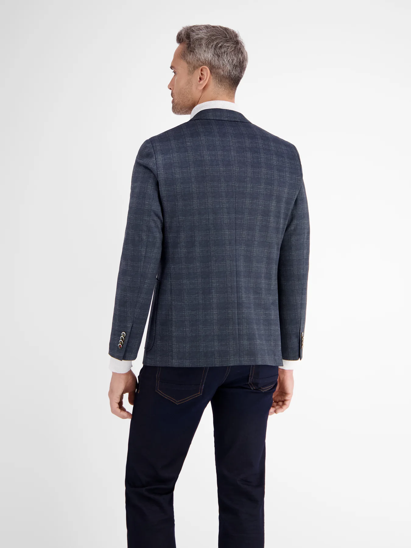 2397121 Classic Navy Blazer