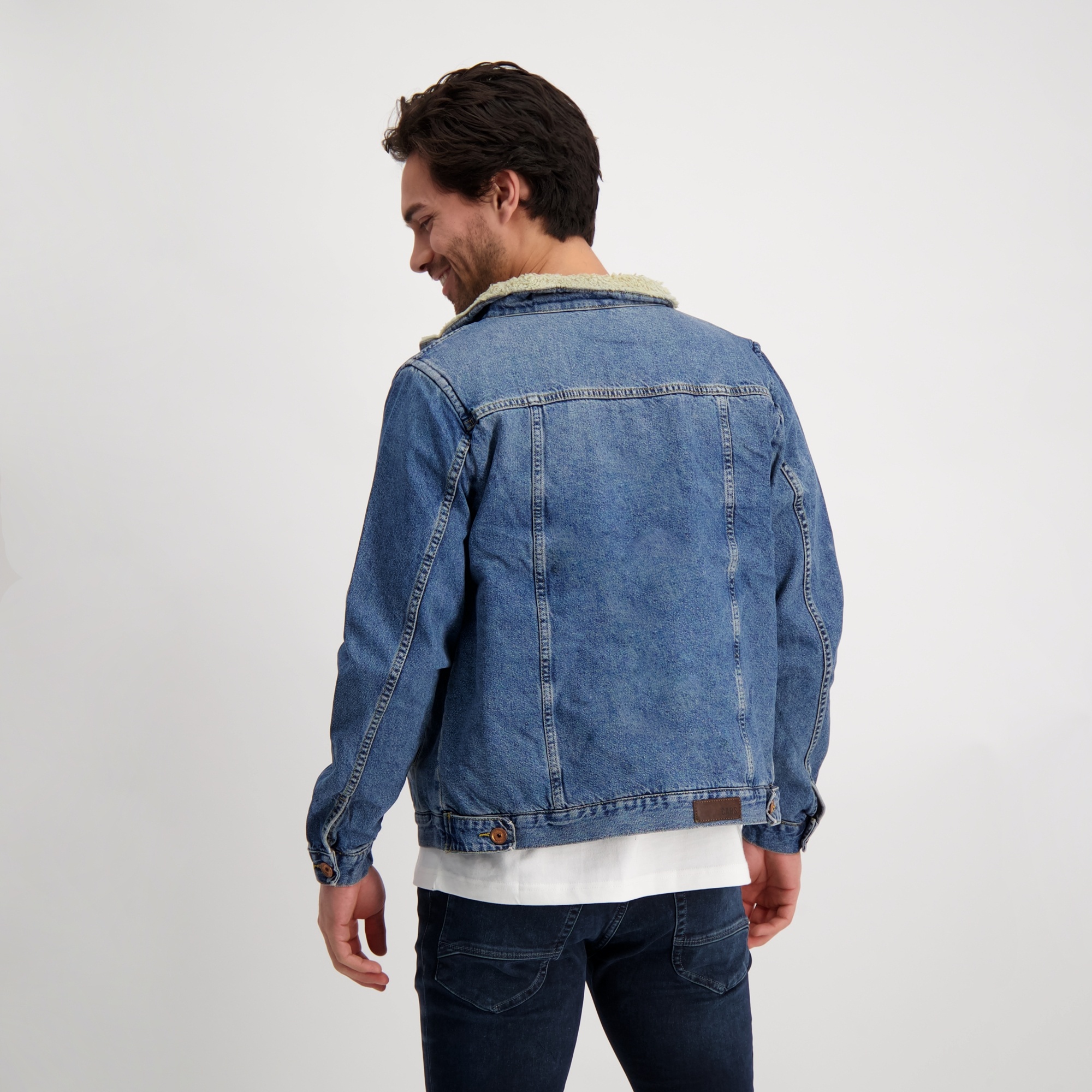 JAMES Den.Jack DARK USED