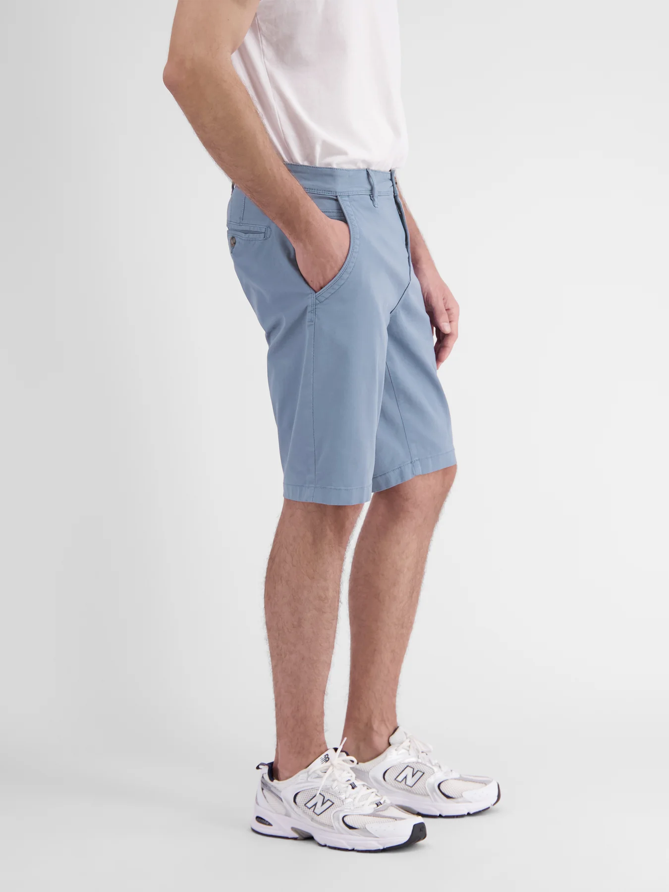 2439213 T12 Hose Kurz (440 Mid Storm Blue)