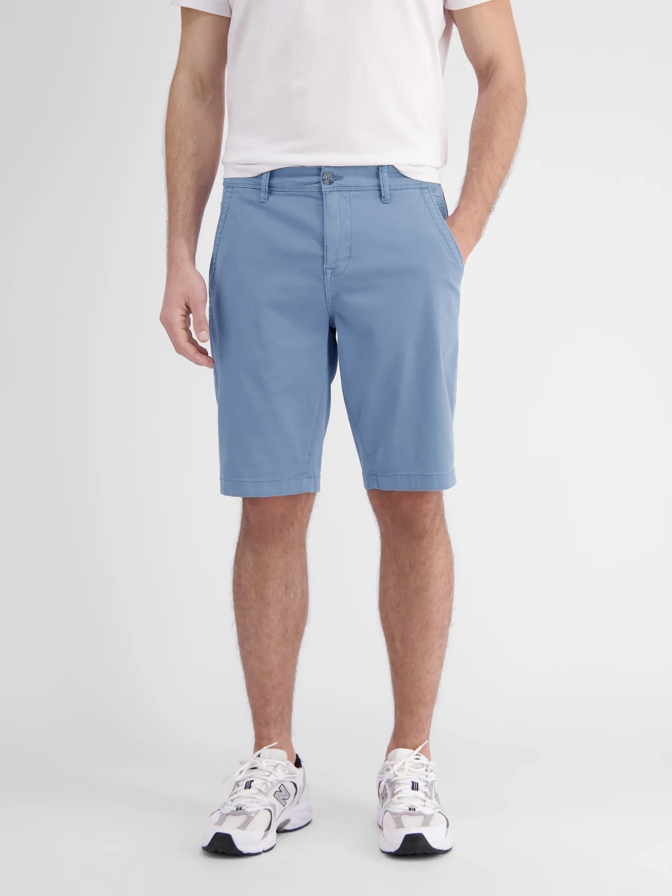 2439213 T12 Hose Kurz (440 Mid Storm Blue)