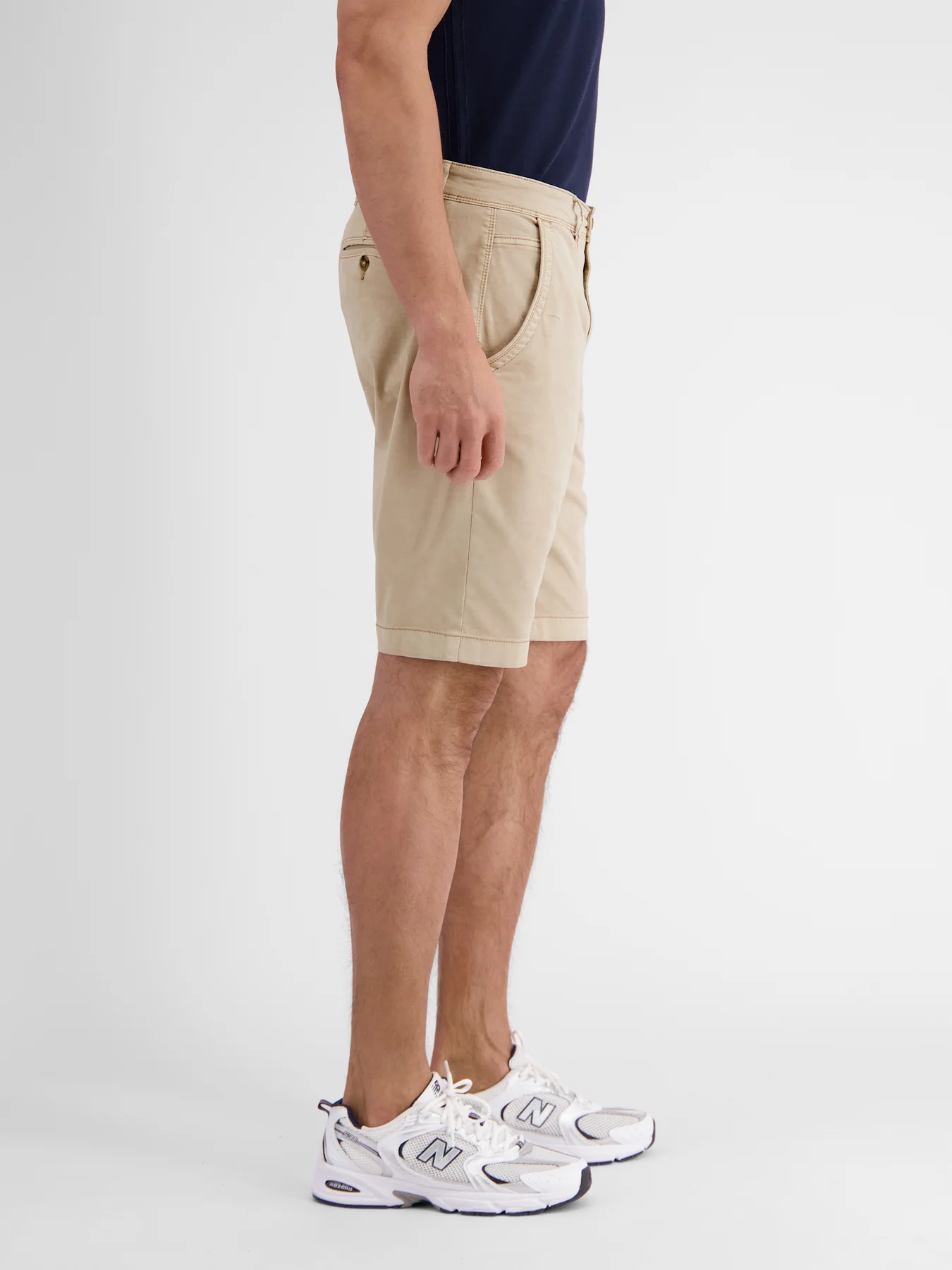 2439213 T12 Hose Kurz (705 Light Dune Beig)