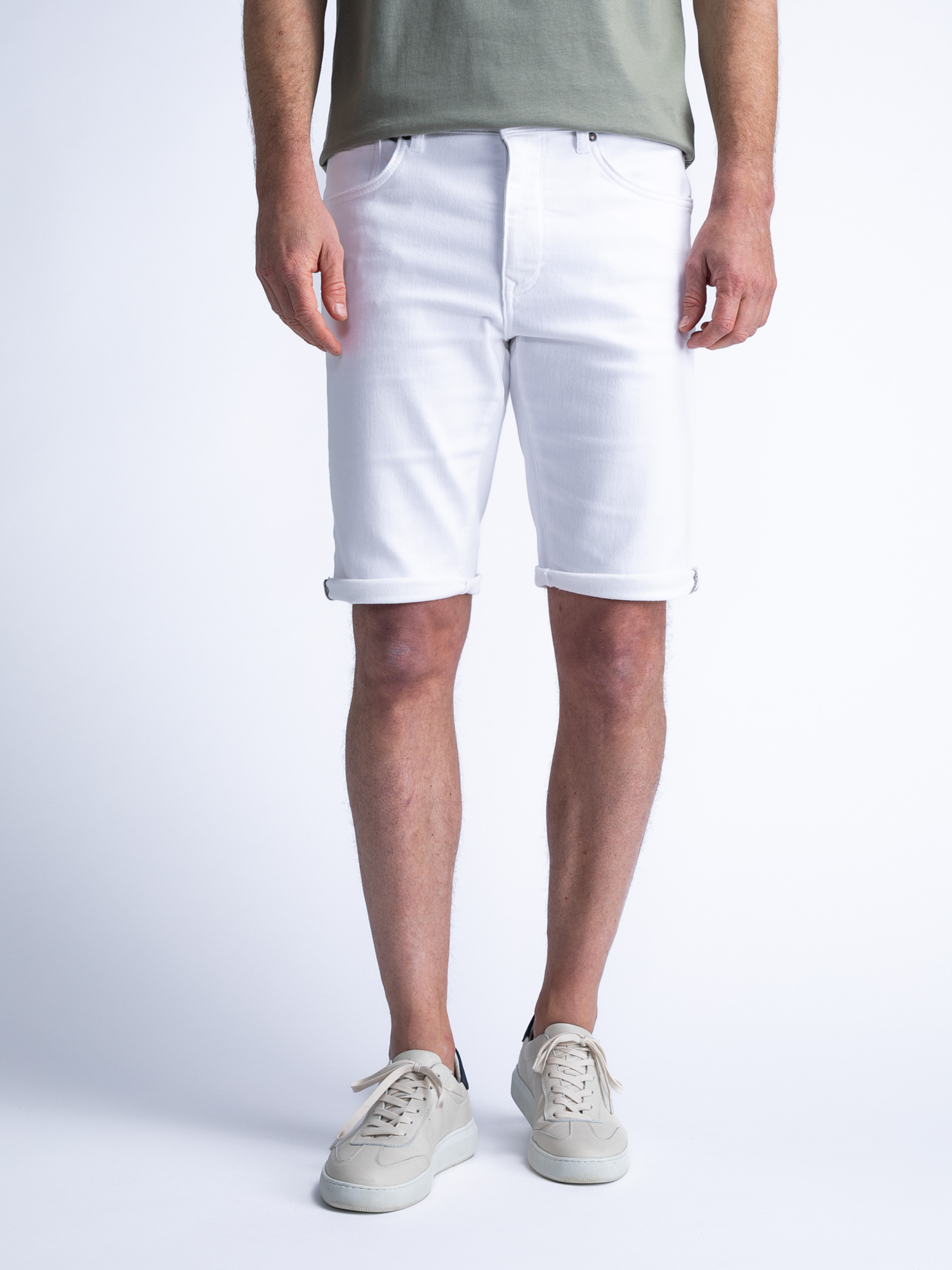 Men Shorts Denim M-1040-SHO005 (0000 Bright White)