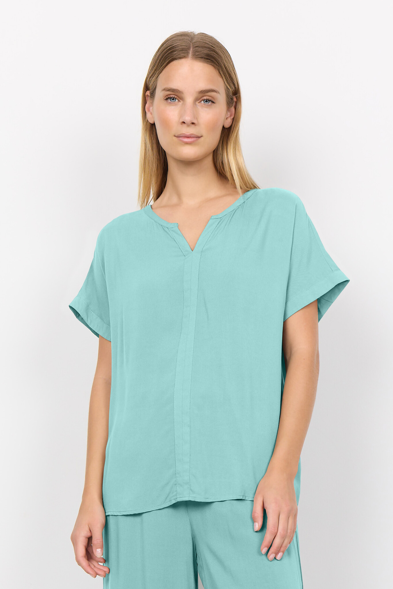 SC-RADIA 9 (6030 Aqua)
