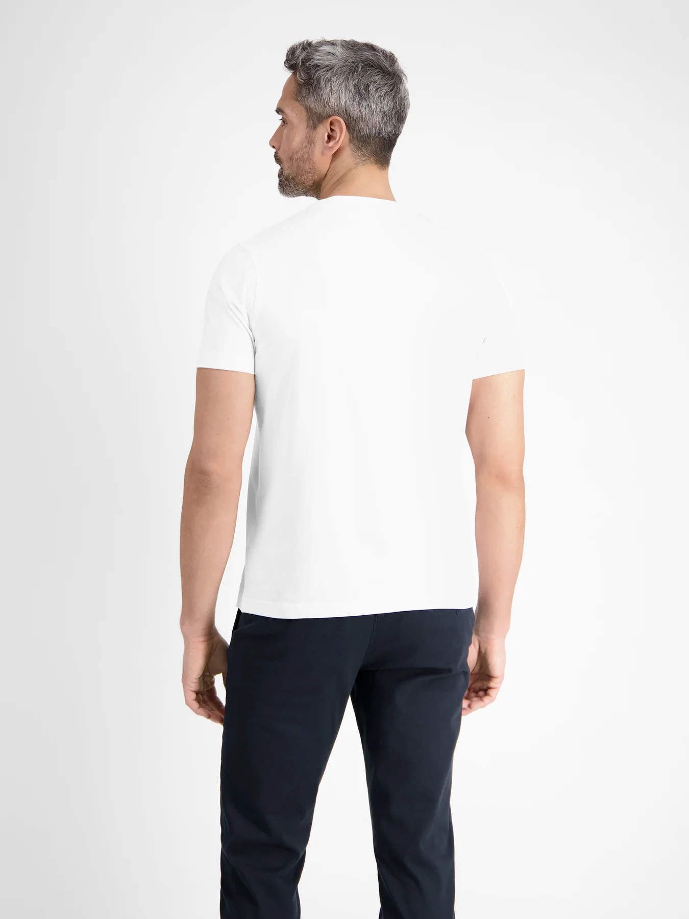 2003000 KLASSIEK HEREN-T-SHIRT ME RONDE HALS (100 WHITE)