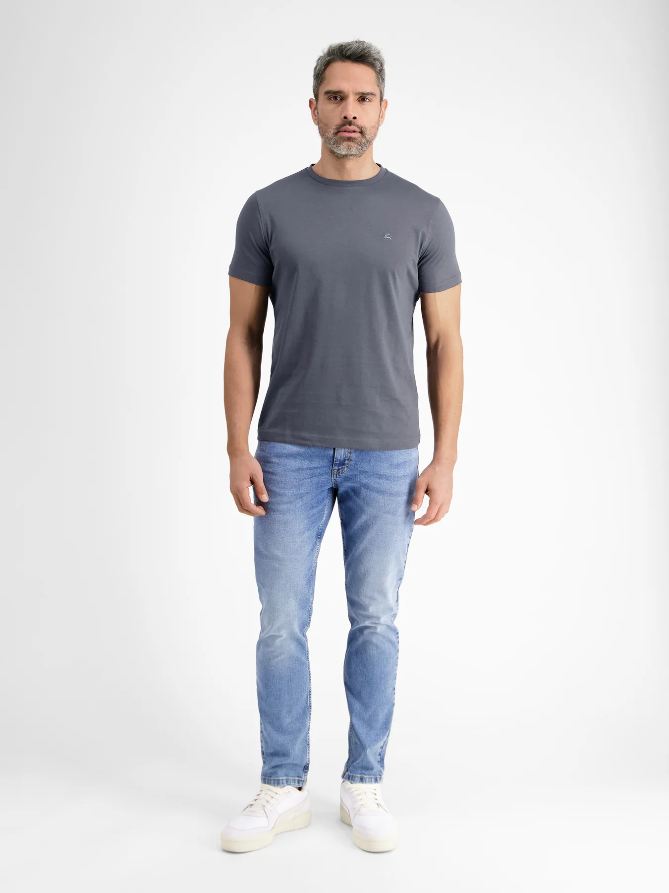 2003000 KLASSIEK HEREN-T-SHIRT ME RONDE HALS (269 ROCK GREY)