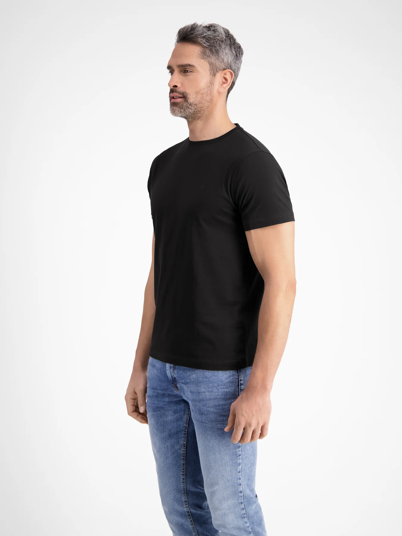 2003000 KLASSIEK HEREN-T-SHIRT ME RONDE HALS (290 BLACK)