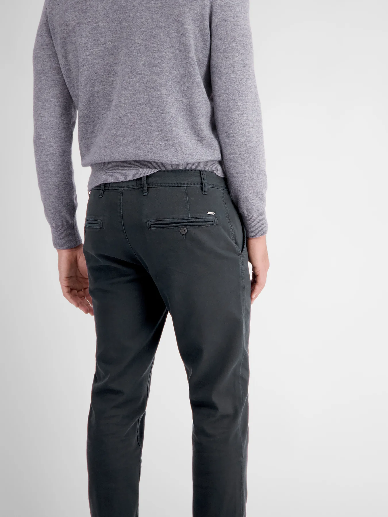 2009166 CHINO MICROSTRUCTUUR SLIM FIT (480 NAVY)