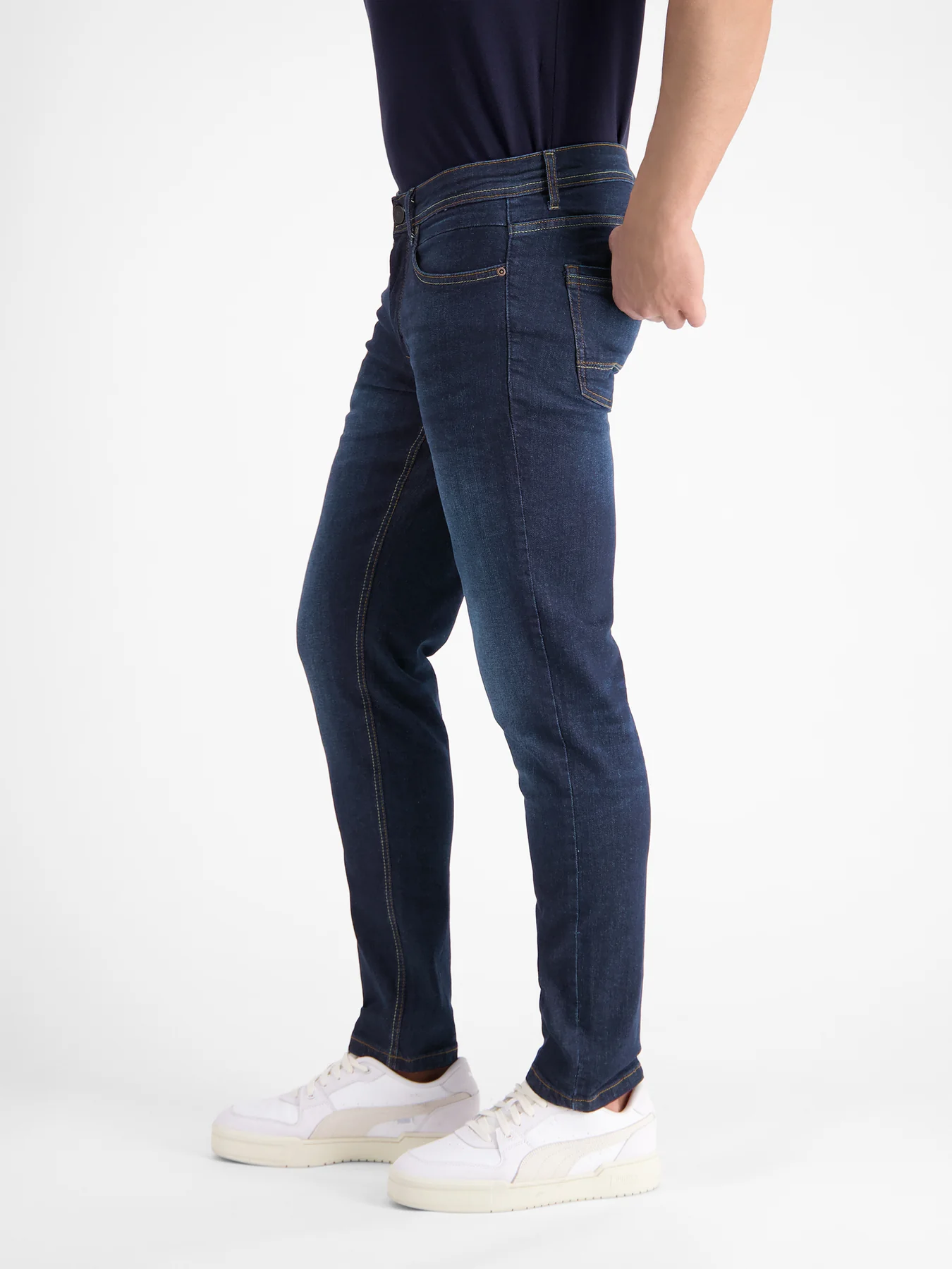 2009320 CONLIN STRETCHDENIM SLIM FIT (495 DARK BLUE)
