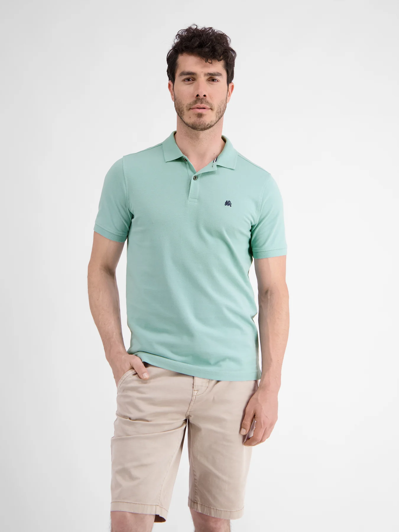 2423200 BASIS POLOSHIRT (622 COASTAL SEA BLUE)