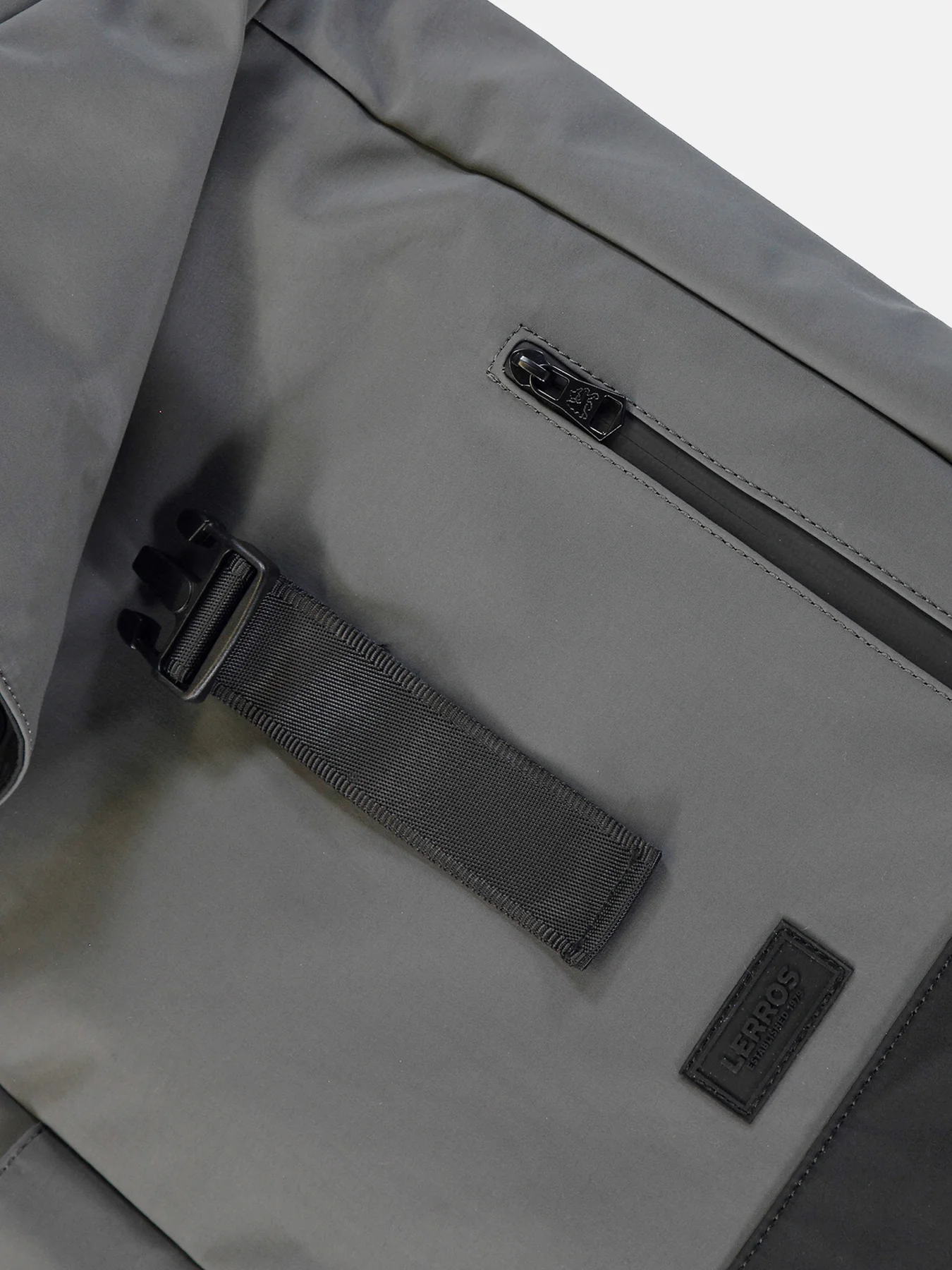 5002121 SEATTLE RUGZAK MET ROLSLUITING (250 MID GREY MELANGE)