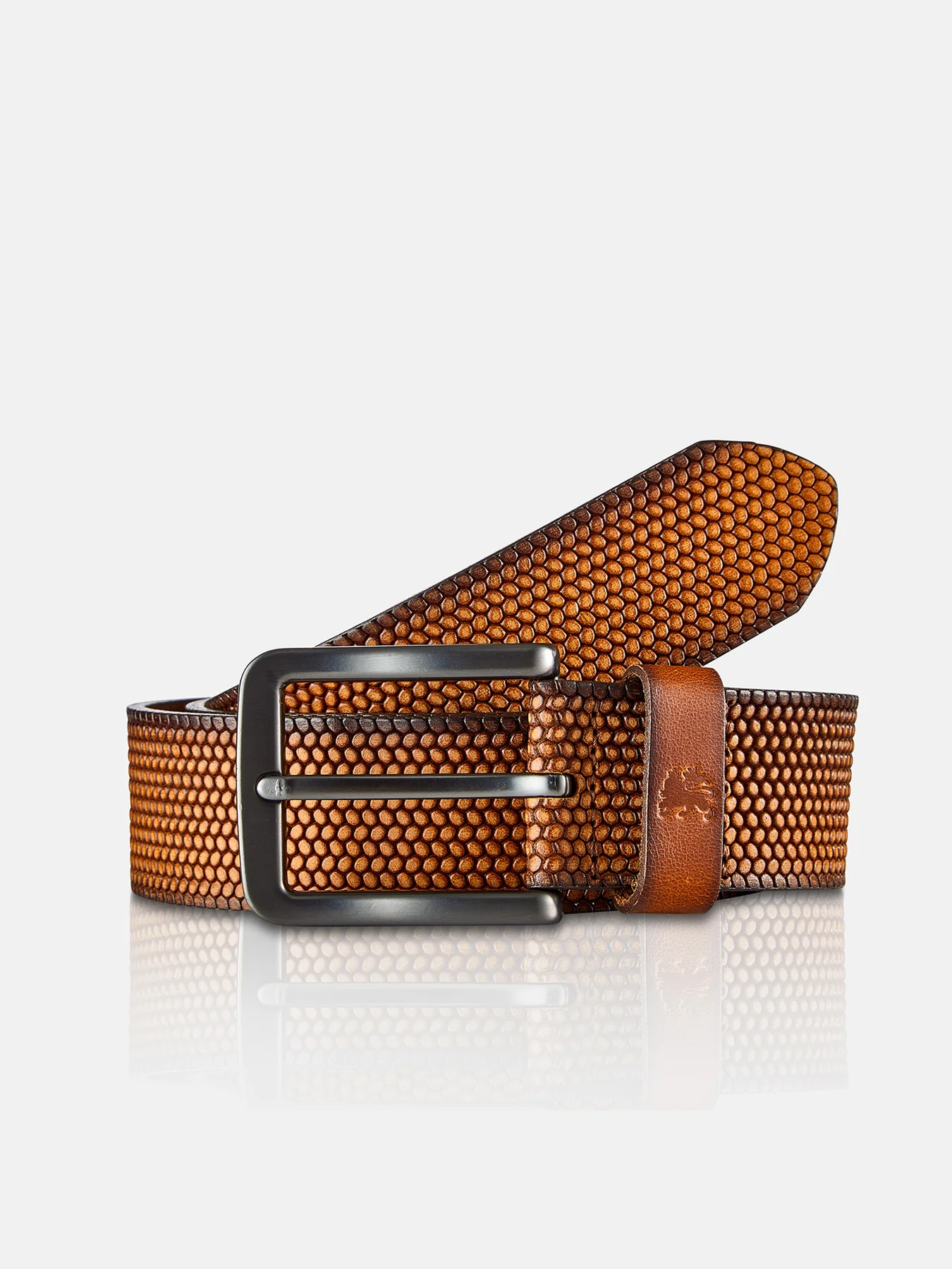 5003009 RIEM *LEWIS* VAN BUFFELLEER MET RELIËF (740 COGNAC)