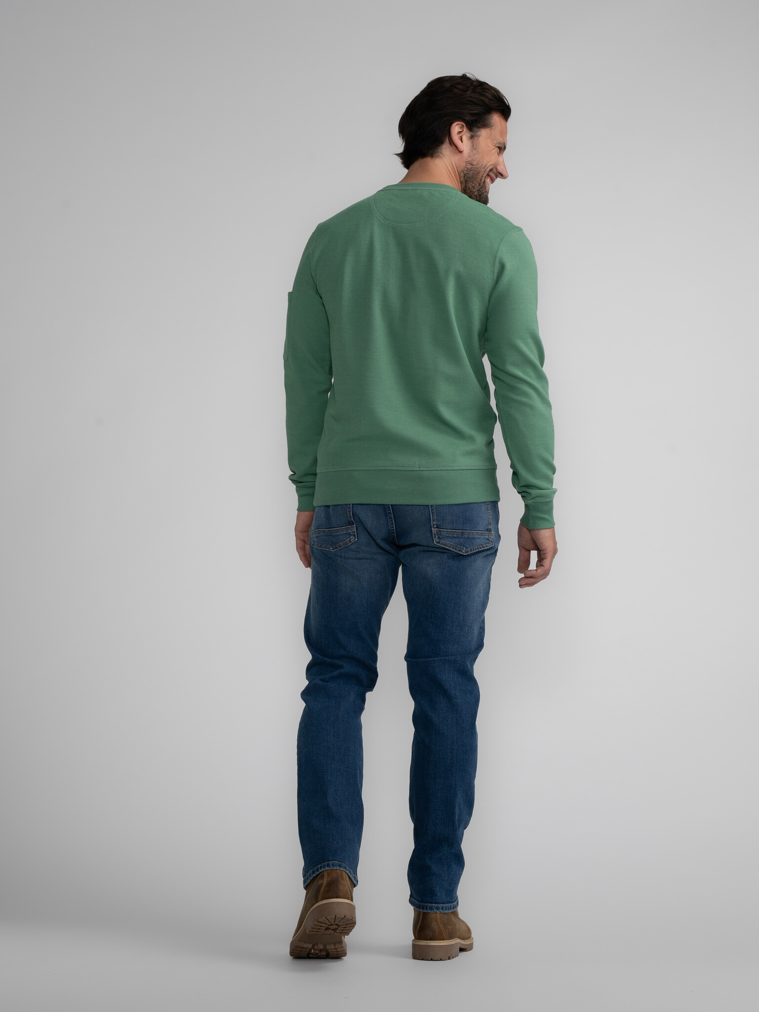 M-3040-SWR304 Men Sweater Round Neck (6167 Wasabi)