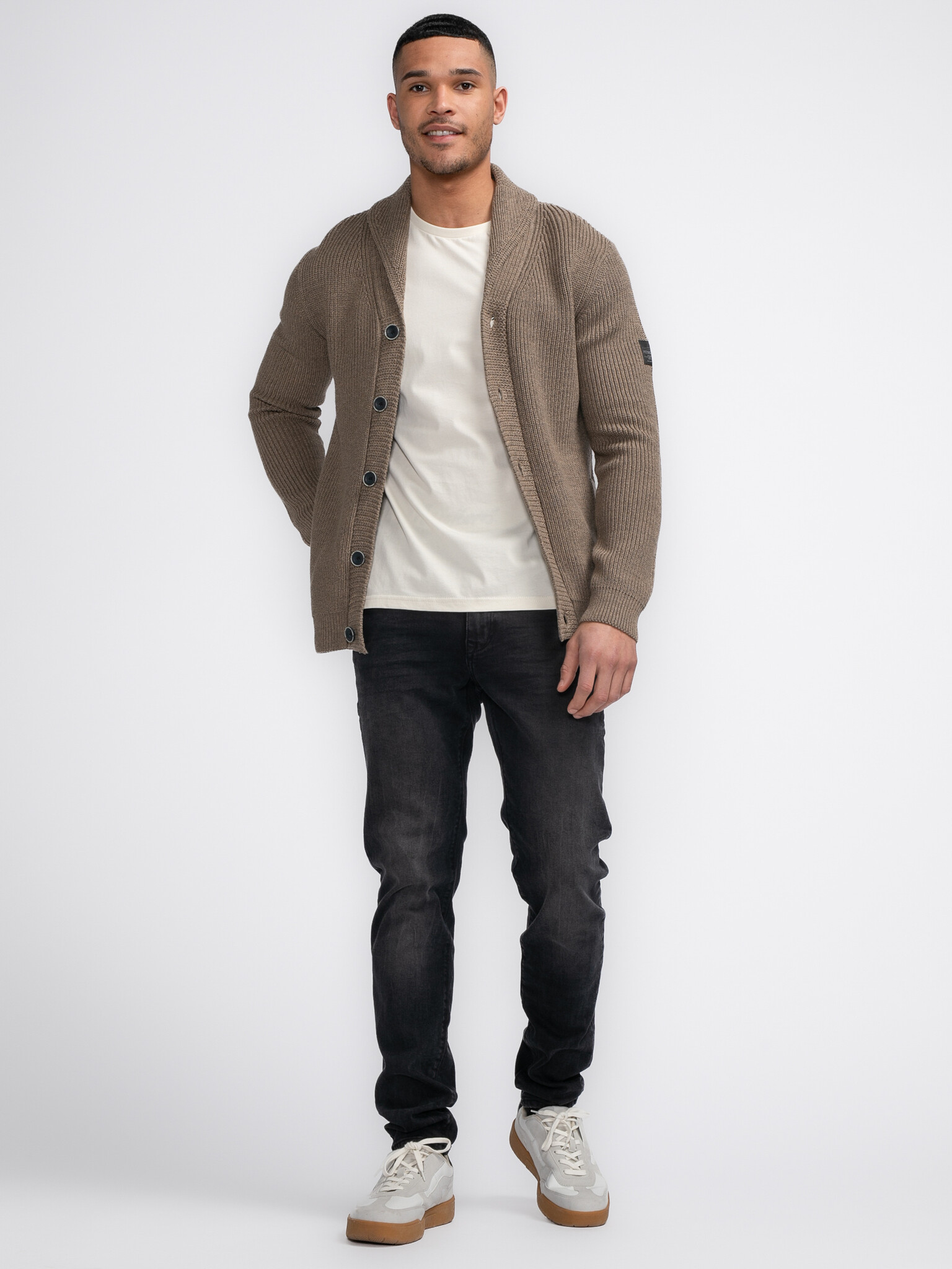 M-3040-KWC282 Men Knitwear Collar Cardigan (7140 Oak)