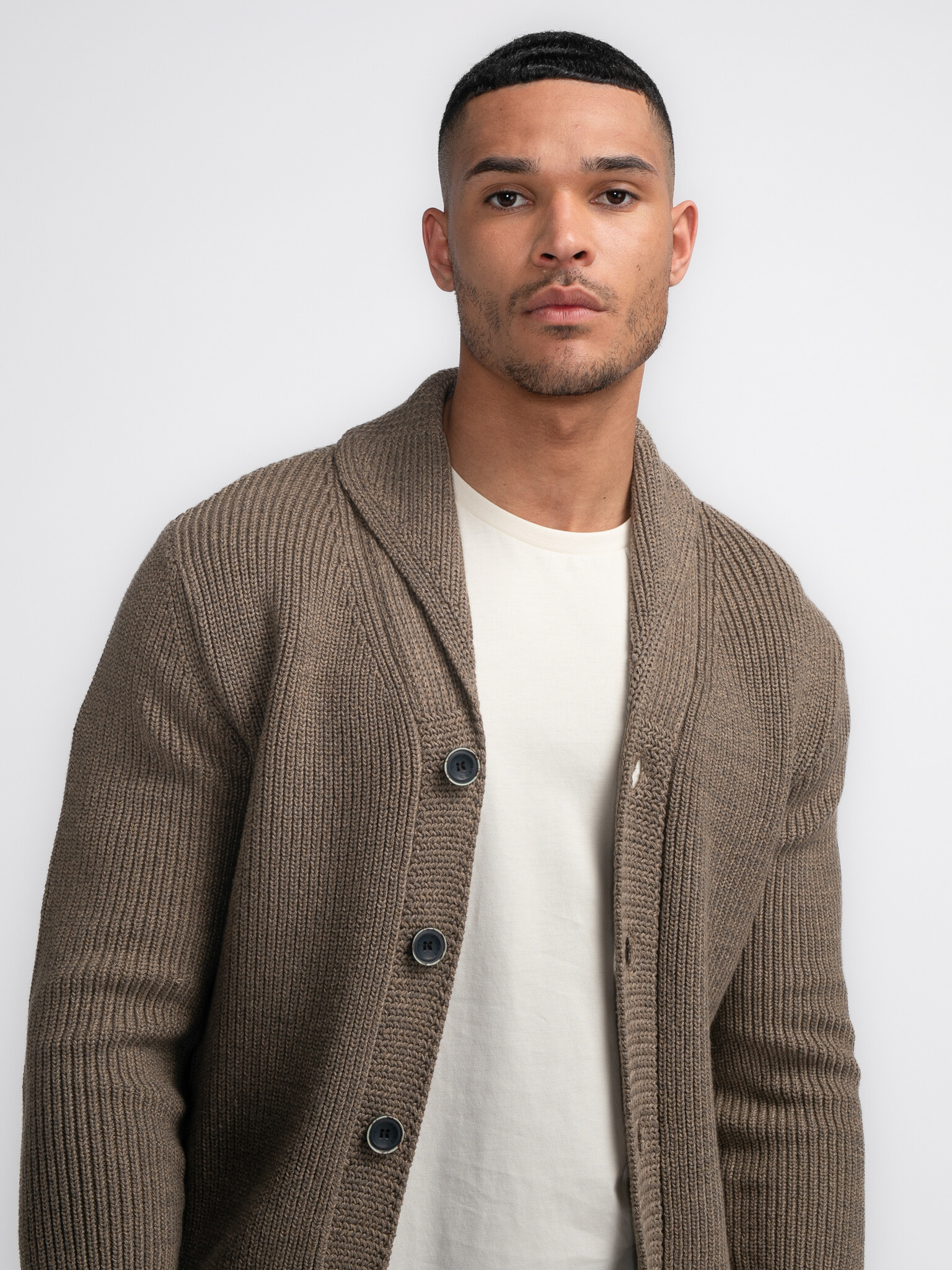 M-3040-KWC282 Men Knitwear Collar Cardigan (7140 Oak)