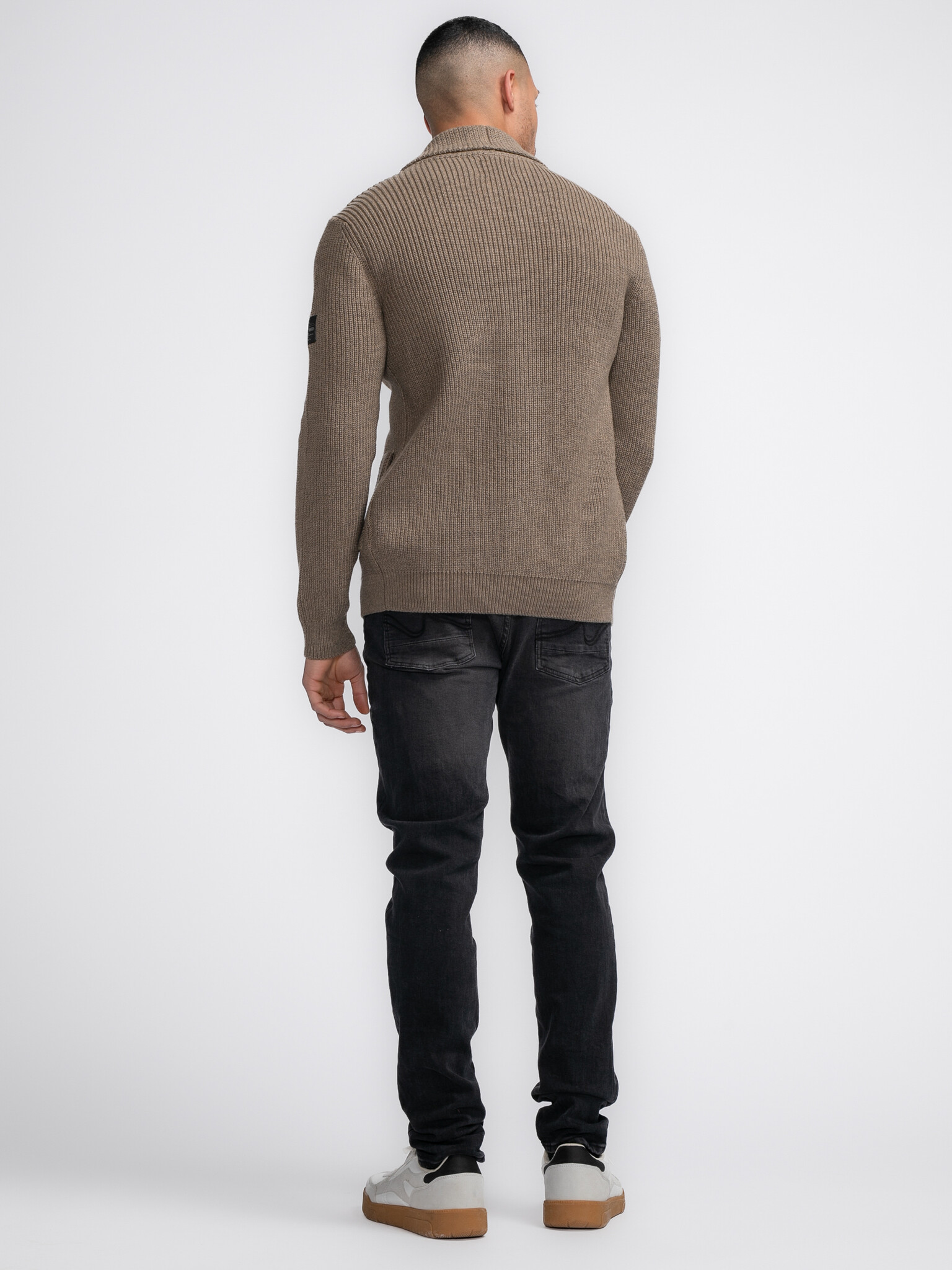 M-3040-KWC282 Men Knitwear Collar Cardigan (7140 Oak)