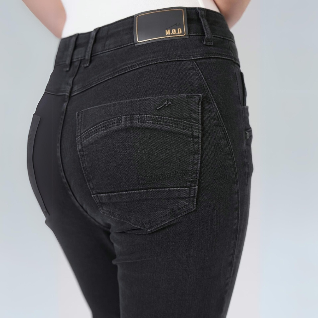 SUZY Skinny Fit (Candy Black)