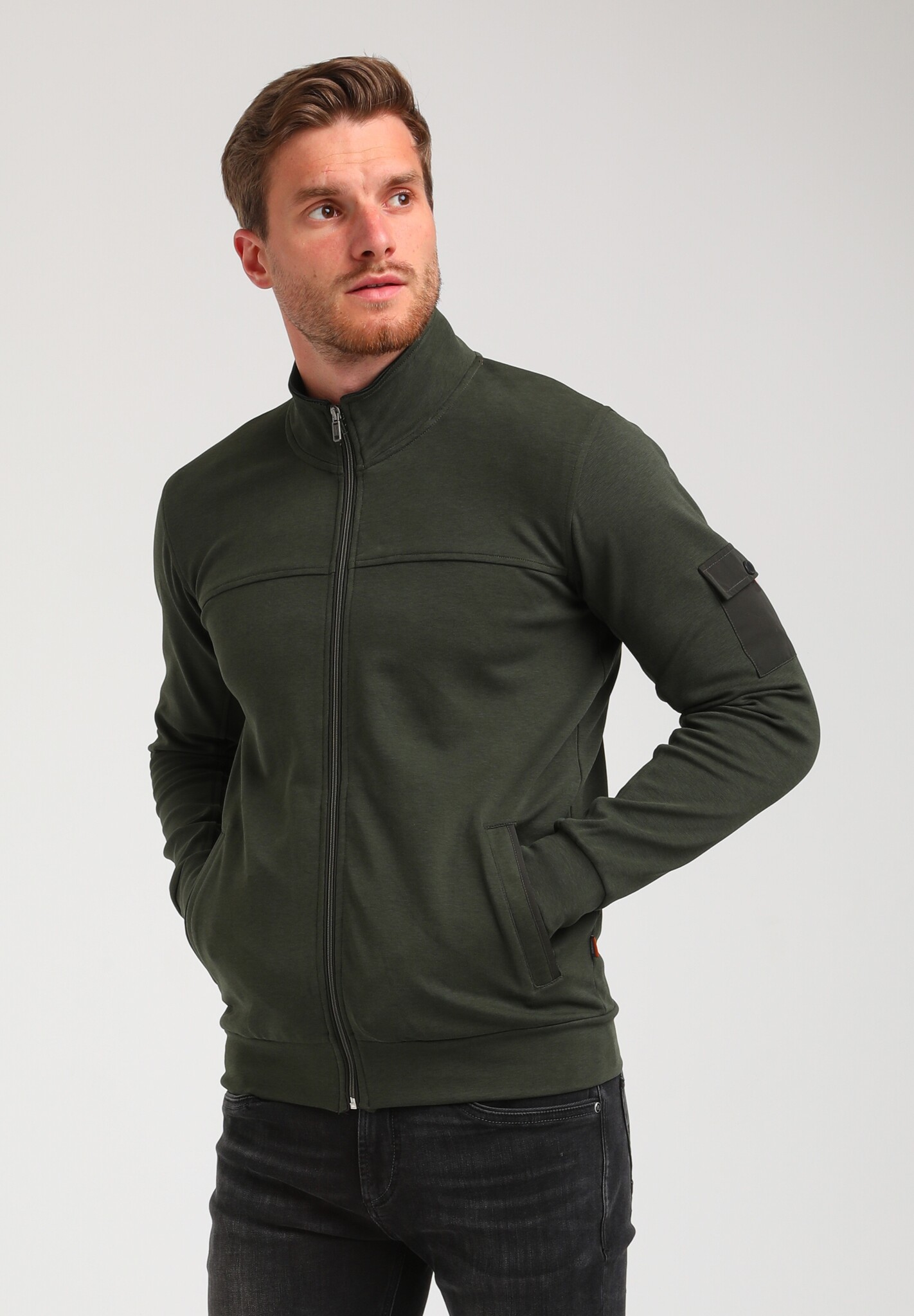 424751 VESTEN (ARMY)