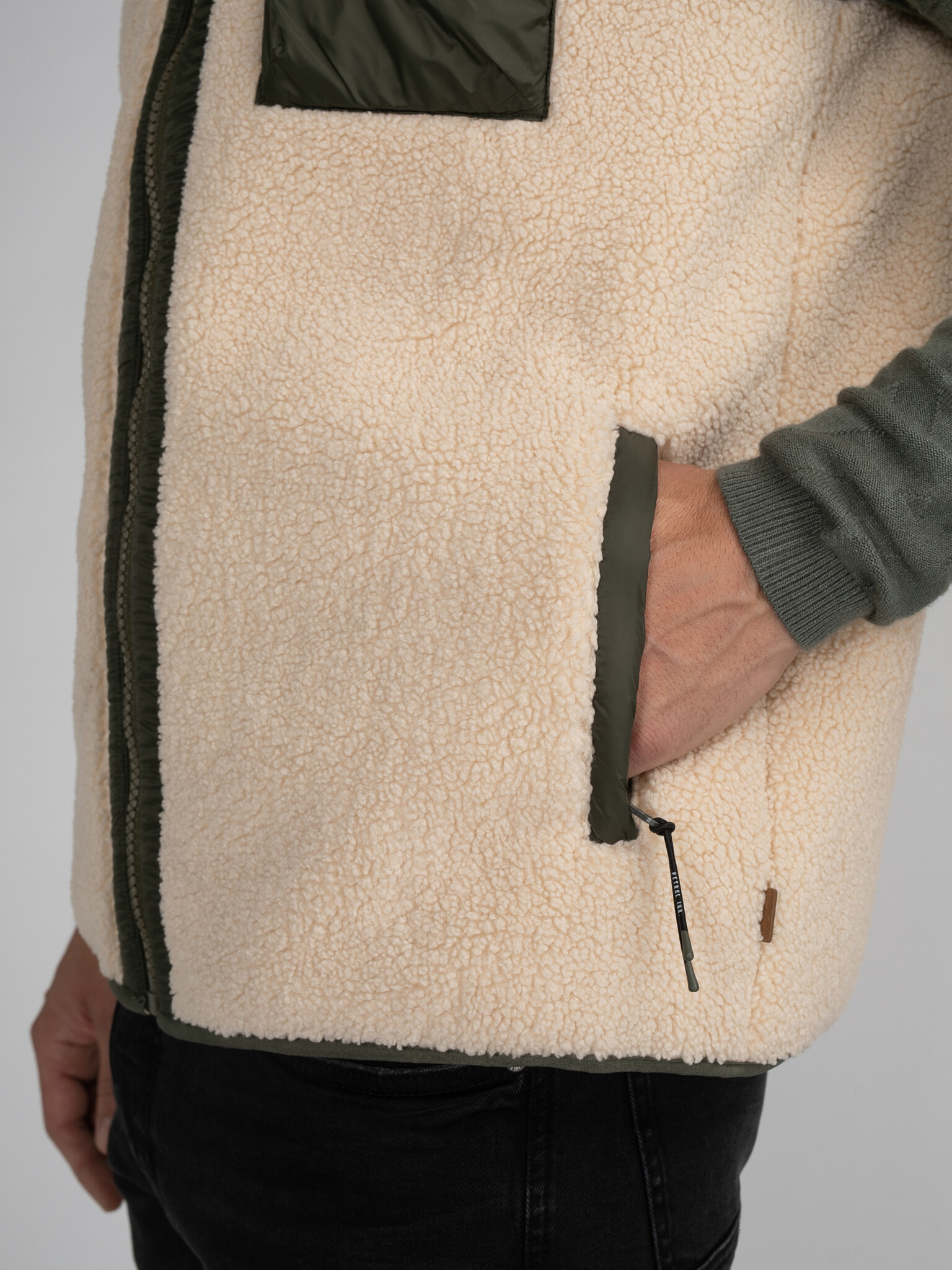 MEN WAISTCOAT (7137 ACRU)