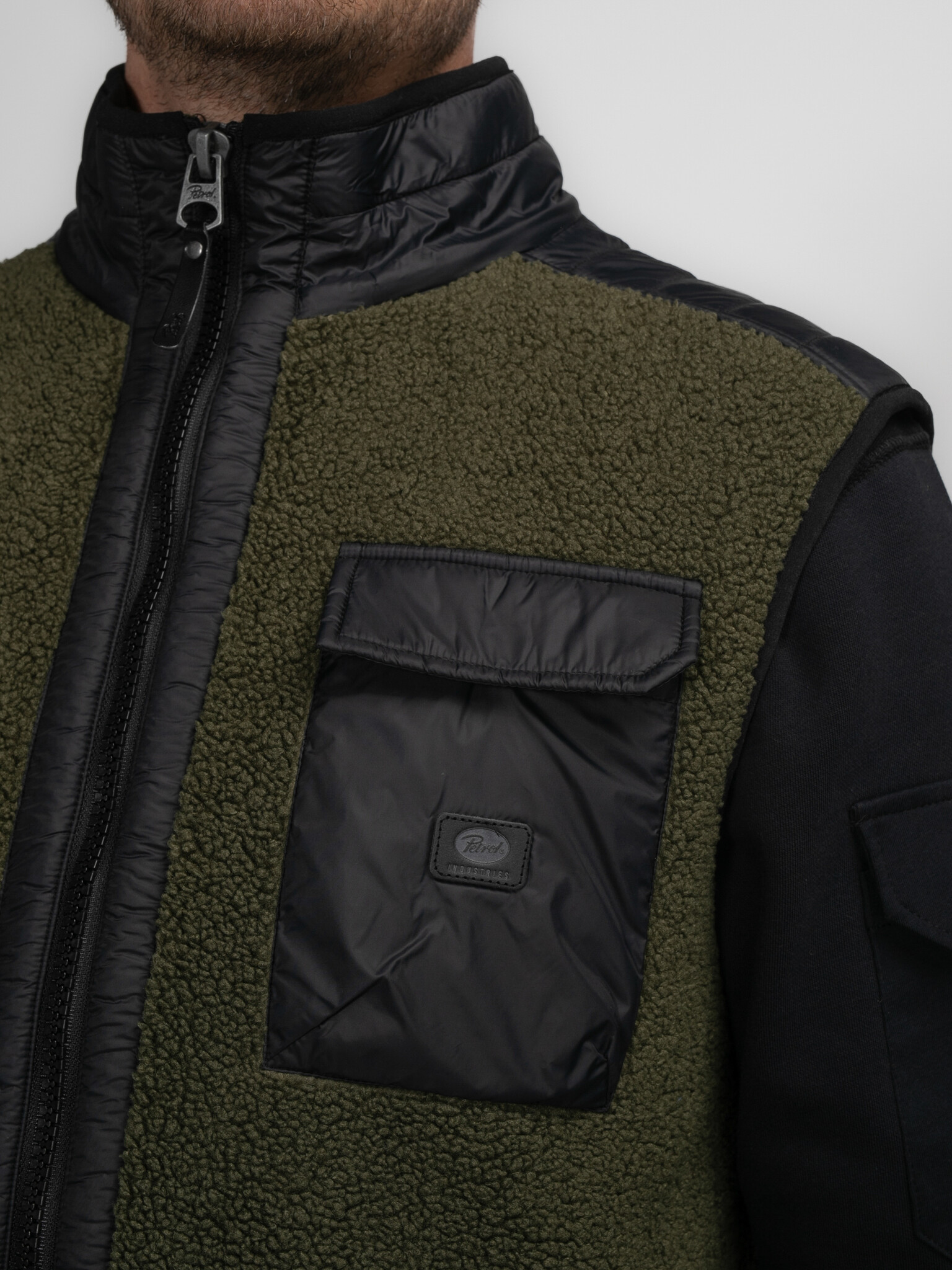 MEN WAISTCOAT  (6088 ARMY GREEN)