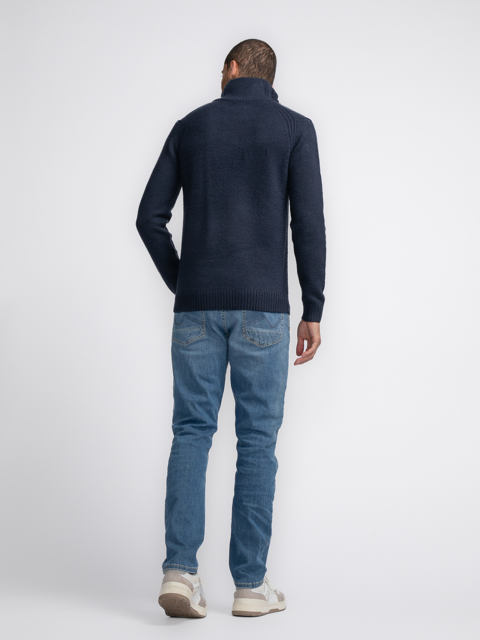 M-3040-KWC217 (5120)