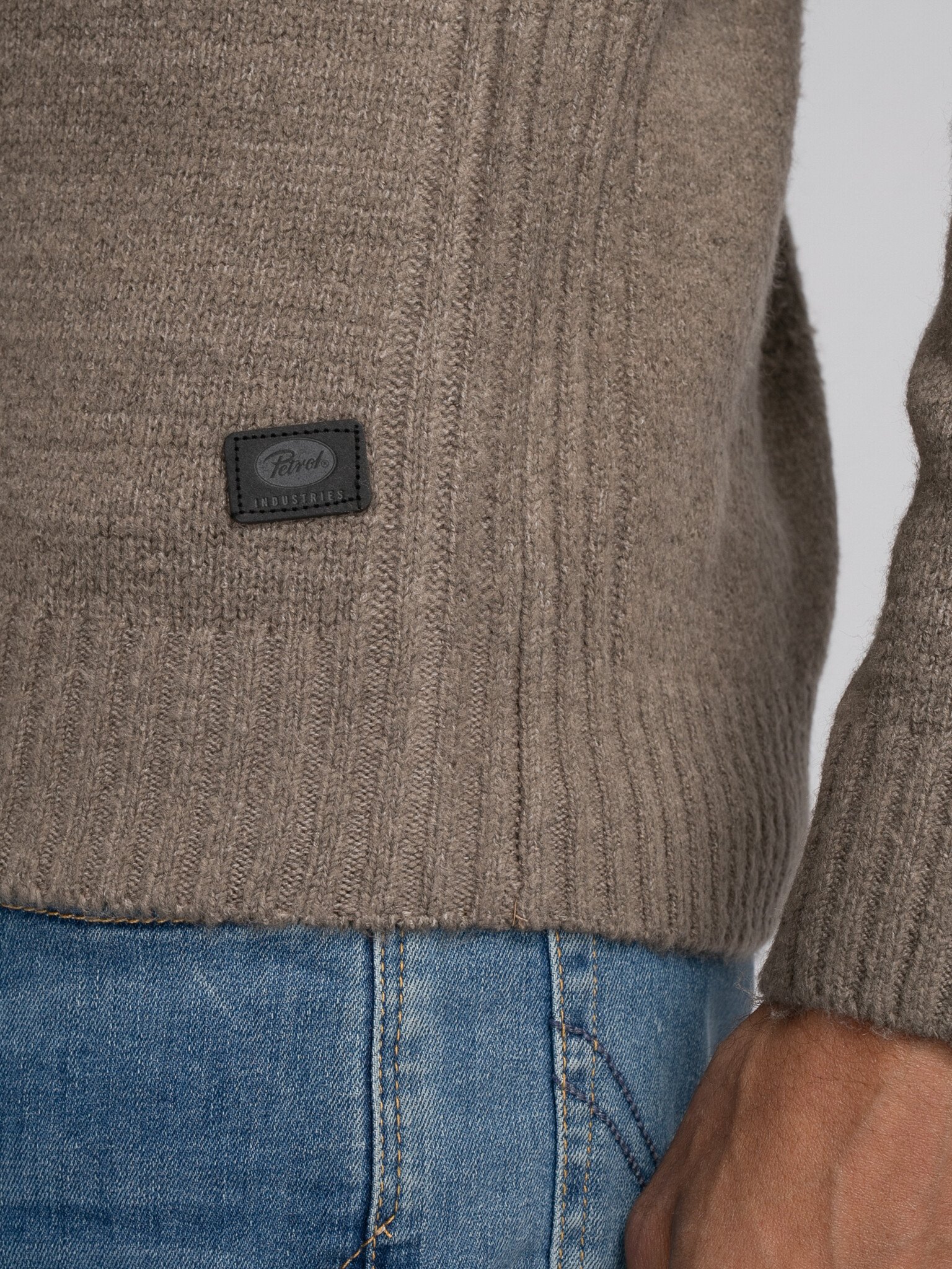 M-3040-KWC217 (7141)