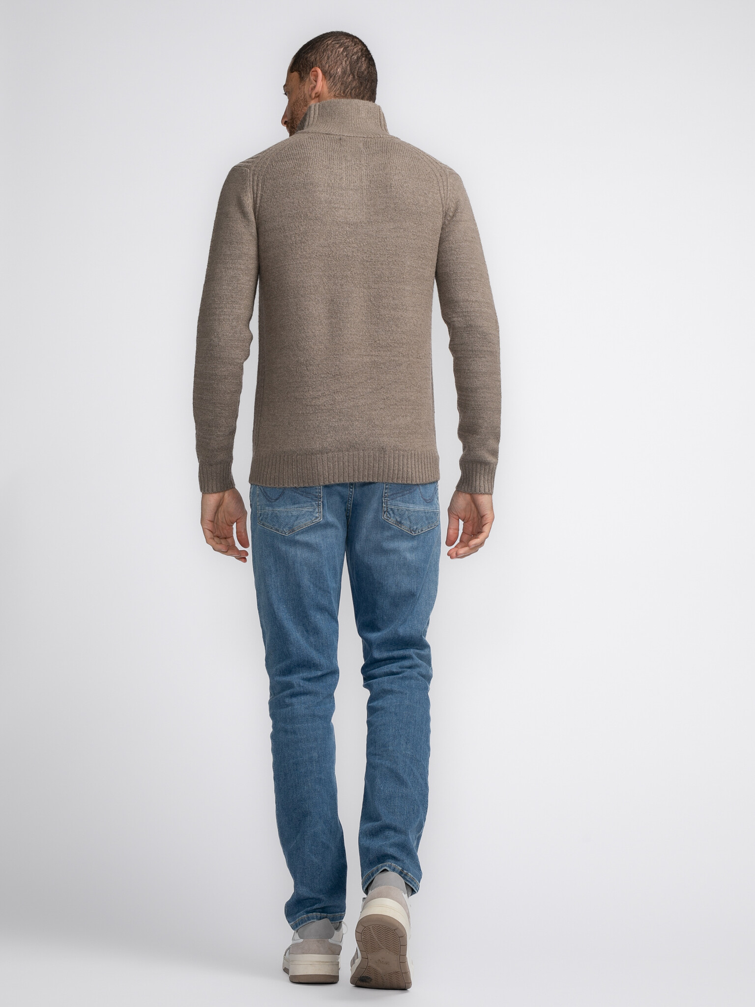 M-3040-KWC217 (7141)