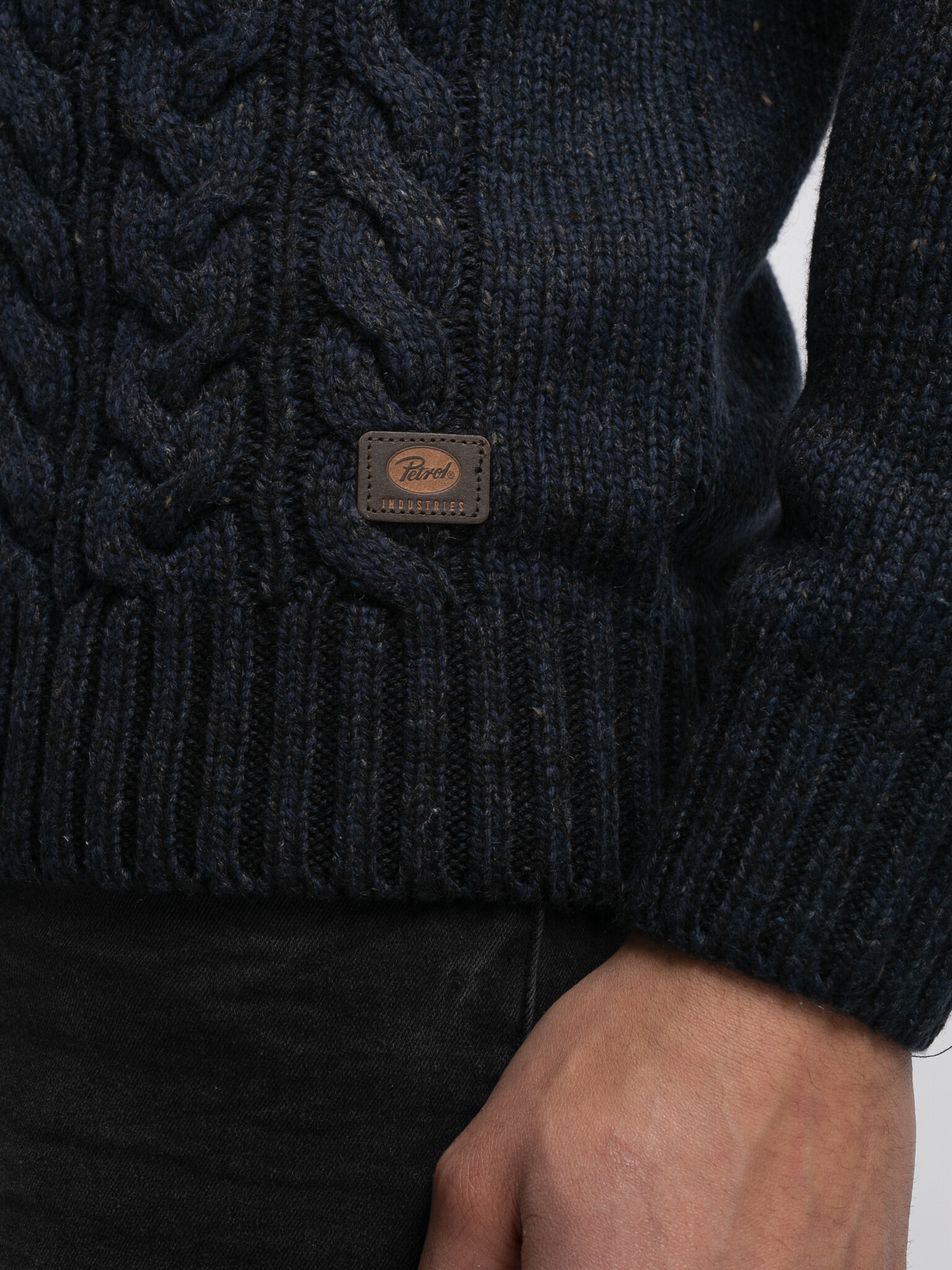 M-3040-KWC211 Men Knitwear Collar (5120 Sky Captain)