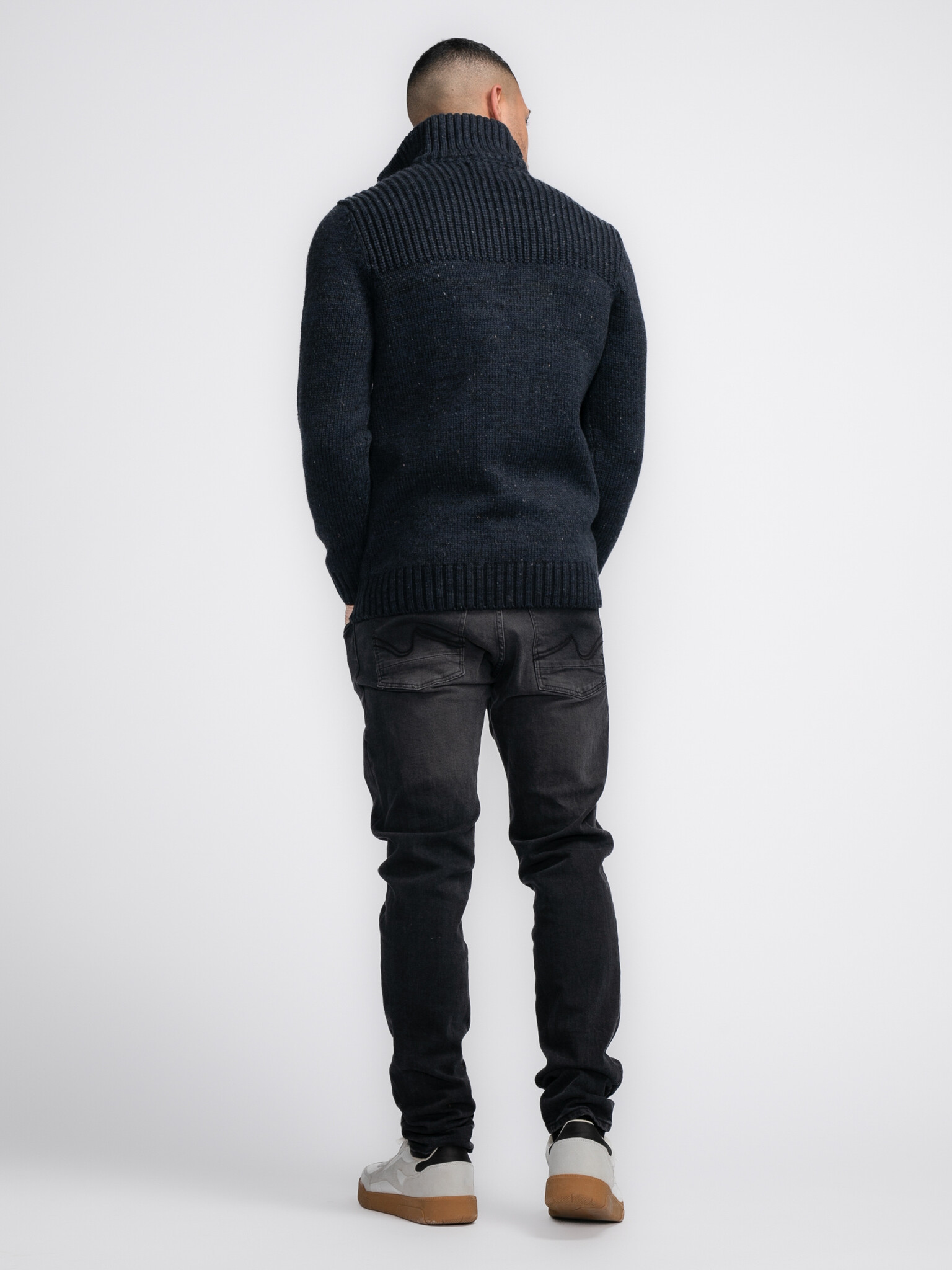 M-3040-KWC211 Men Knitwear Collar (5120 Sky Captain)