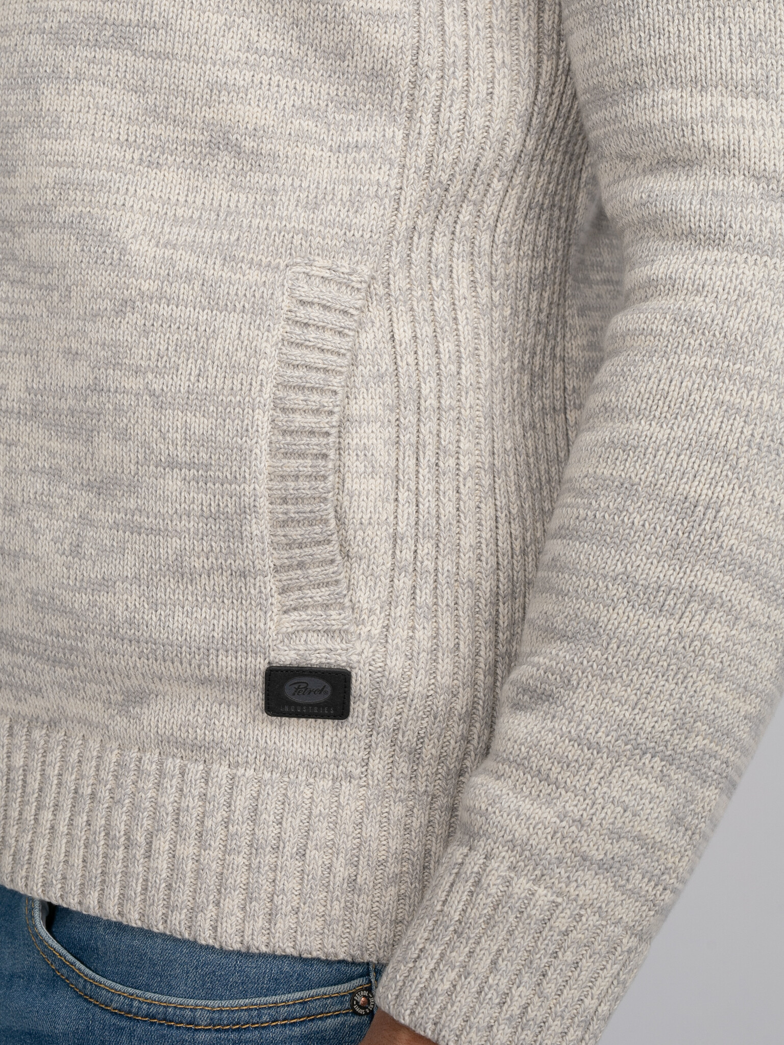 M-3040-KWC216 Men Knitwear Collar Cardiguan (0009 Antique White Melee)