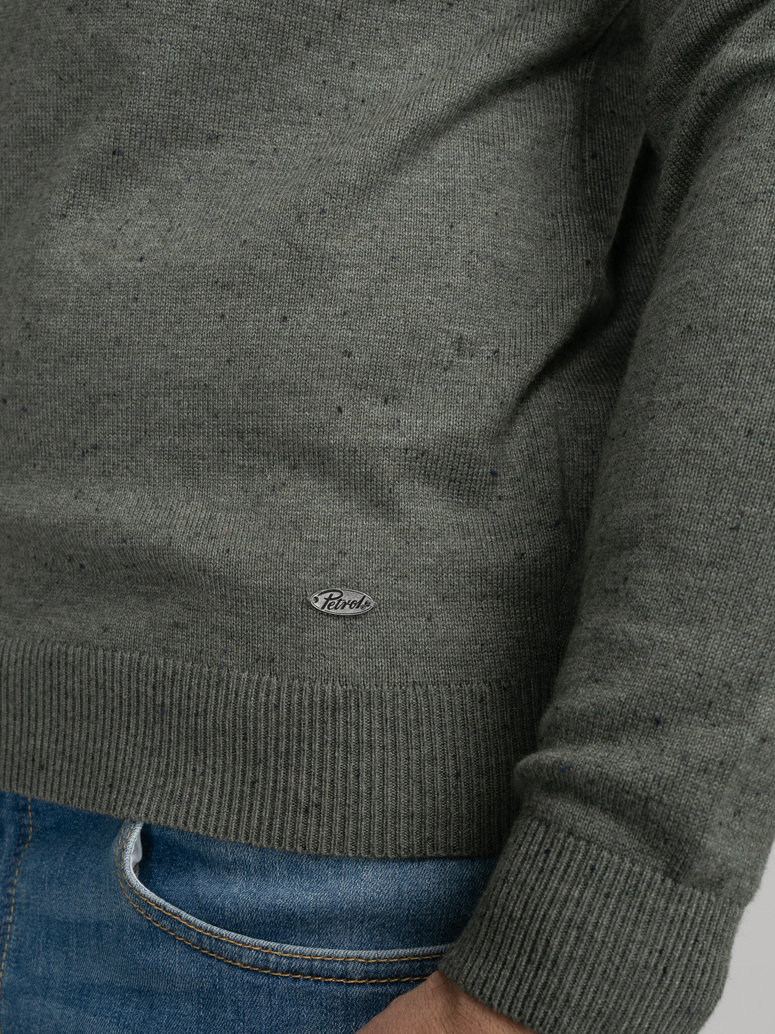 M-3040-KWR203 (6165 Dark Sage)