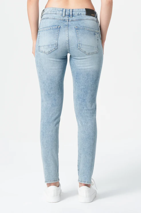 SUZY Skinny Fit (Light Blue)