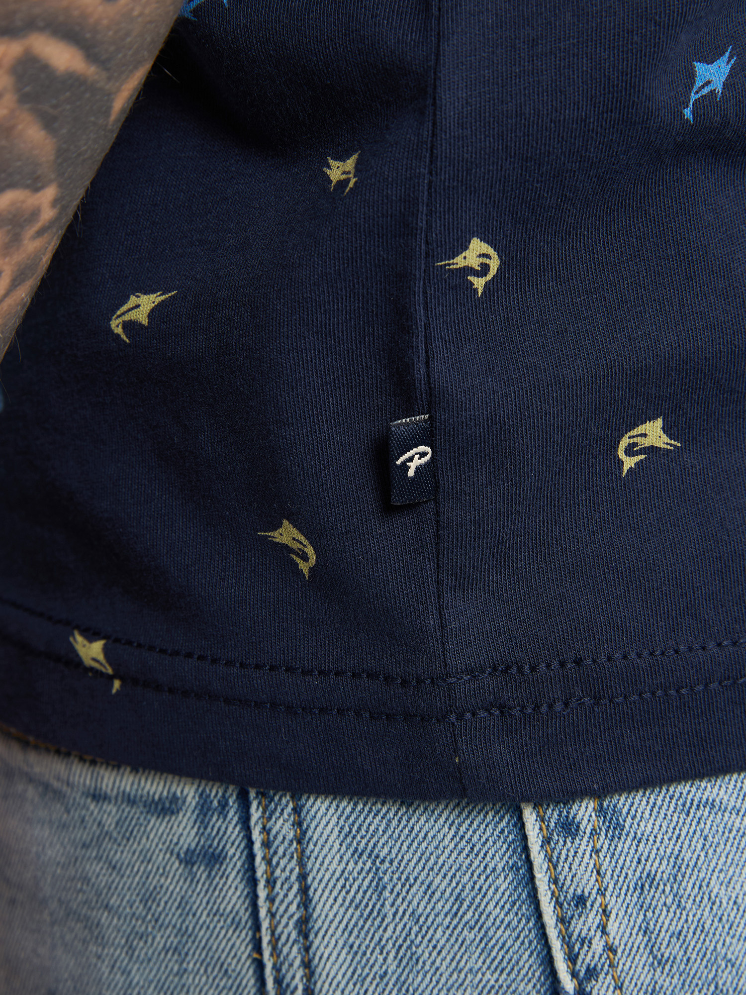 M-1050-TSR687 MEN SHIRT SS AOP (5178 NAVY BLUE)