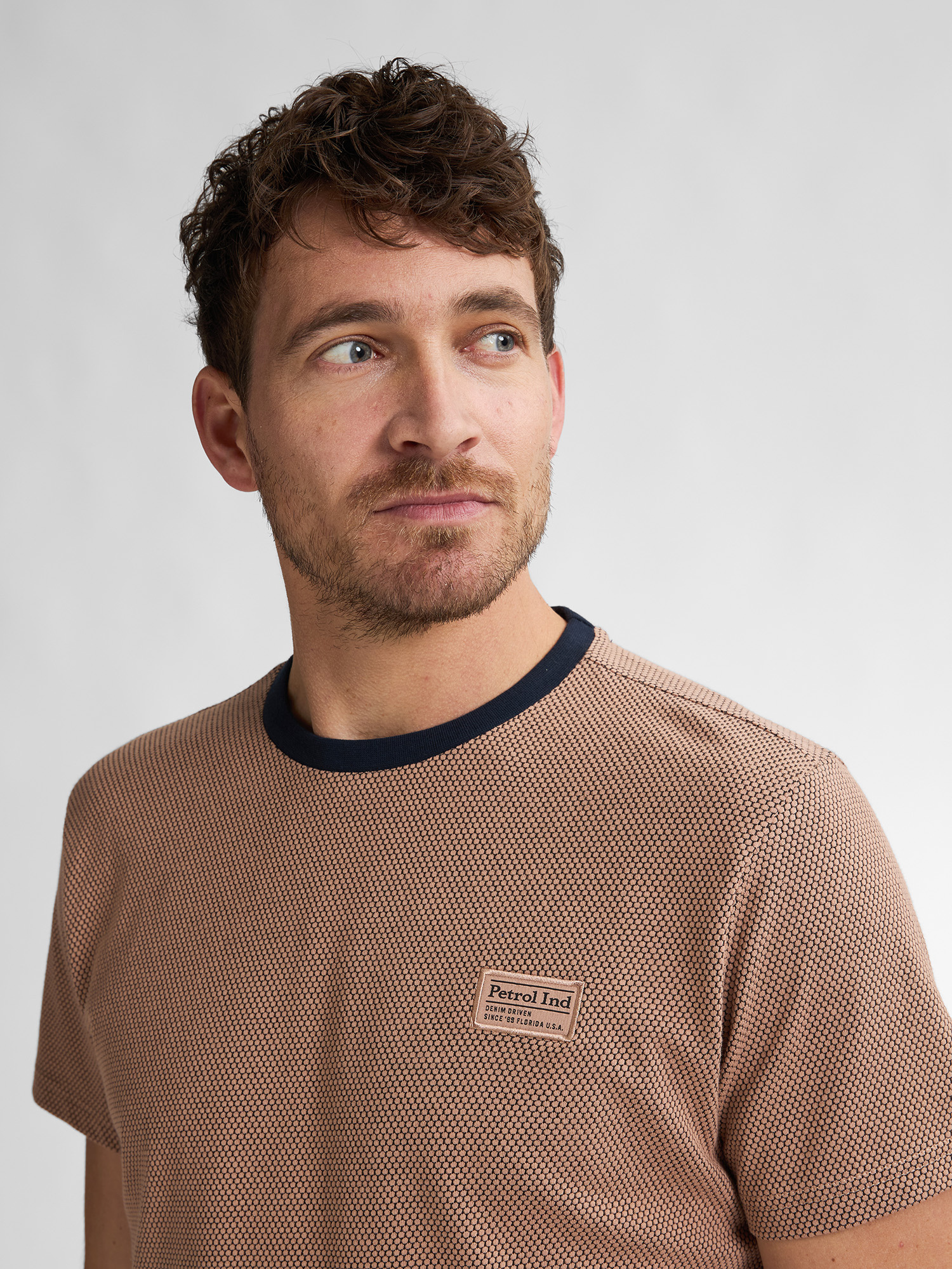 M-1050-TSR628 (7143)