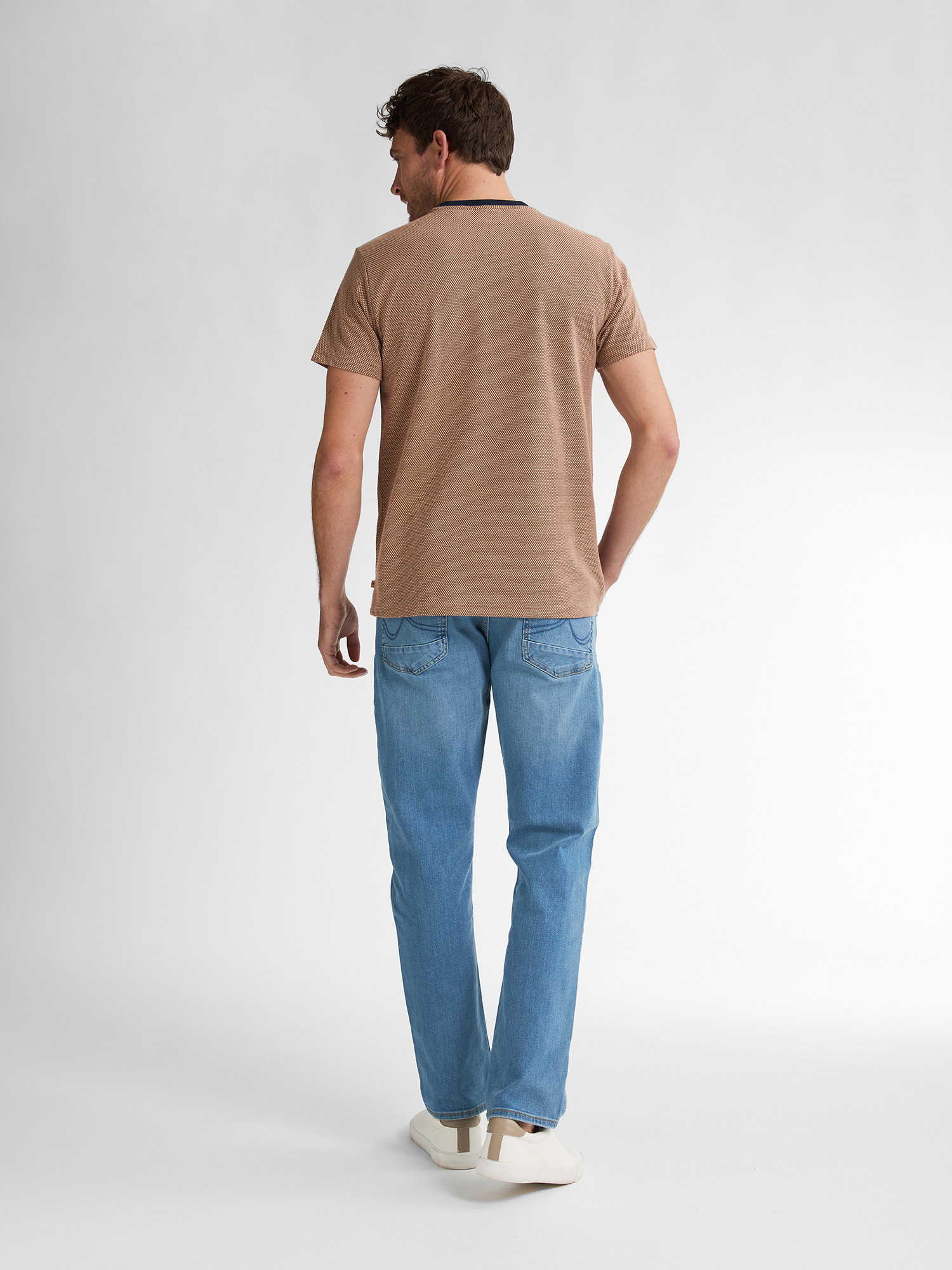 M-1050-TSR628 (7143)