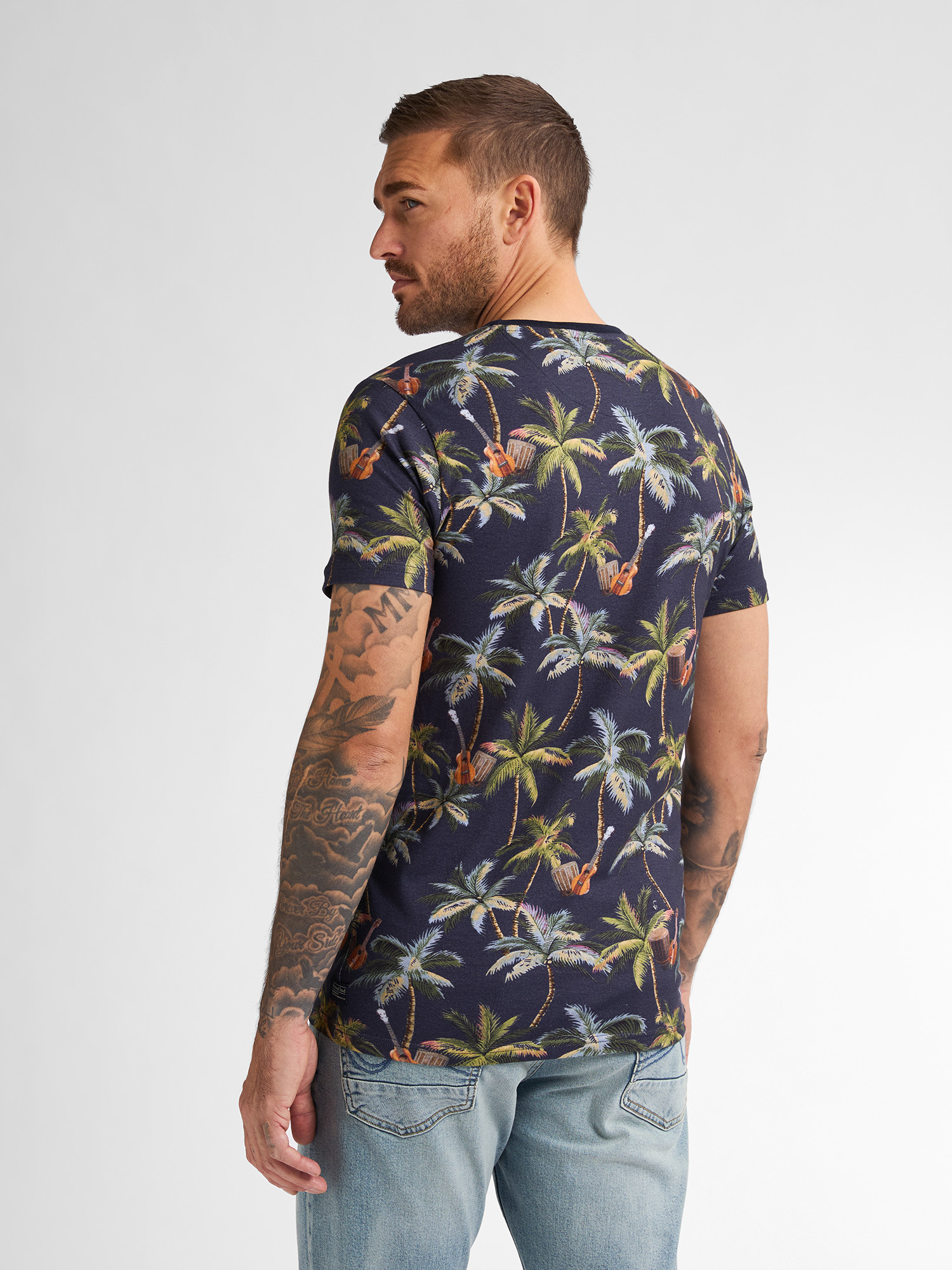 M-1050-TSR672 - Men Tshirt SS (5178 Navy Blue)