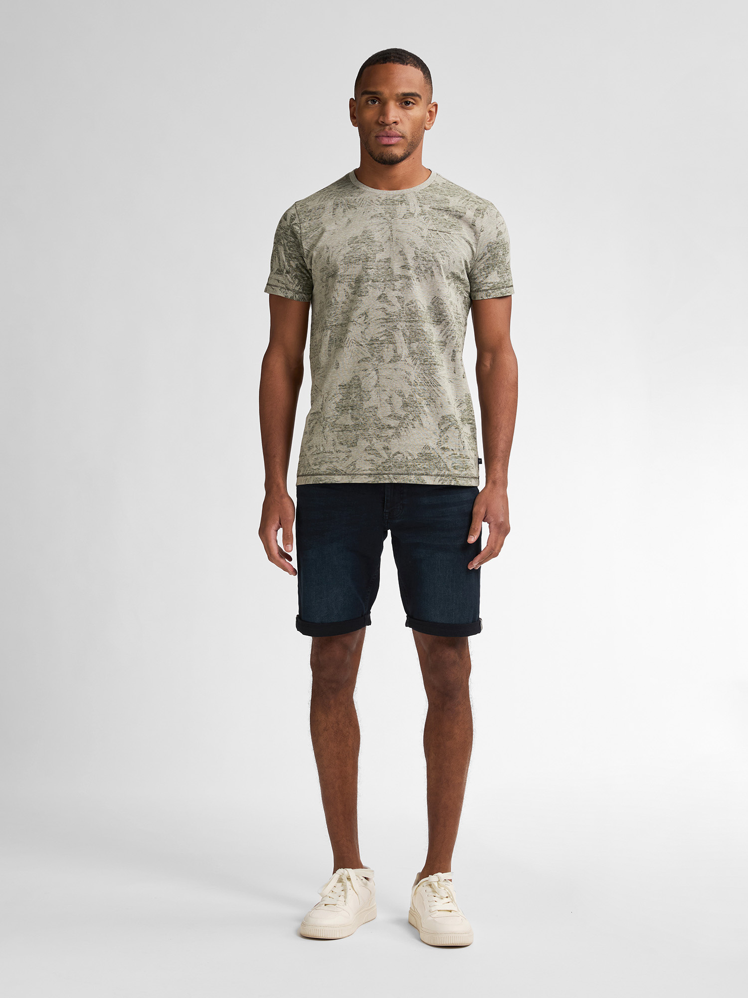 M-1050-SHO002 Men Shorts Denim (5812 Blue Black)