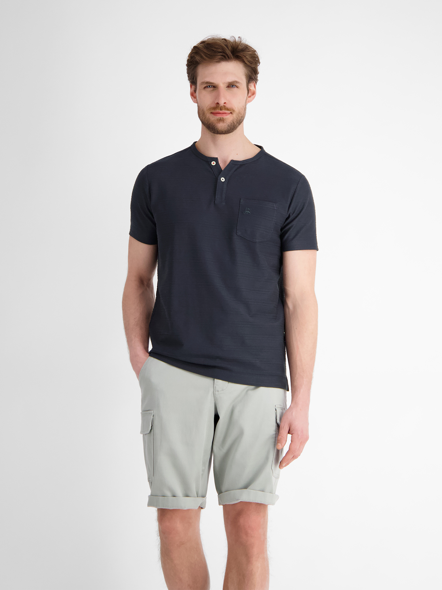 2563966 CLASSIC NAVY 103