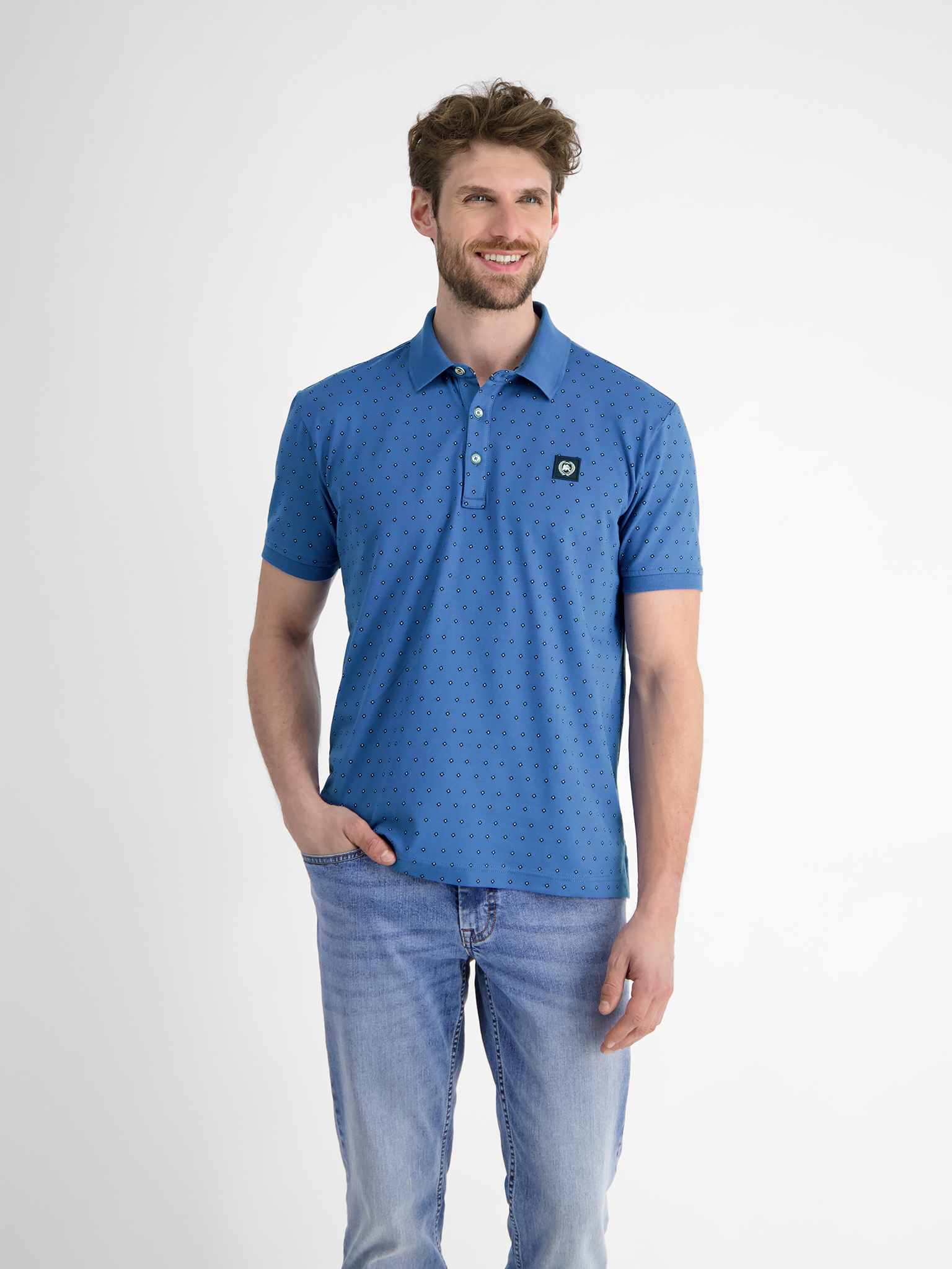 2563270 COBALT BLUE 435