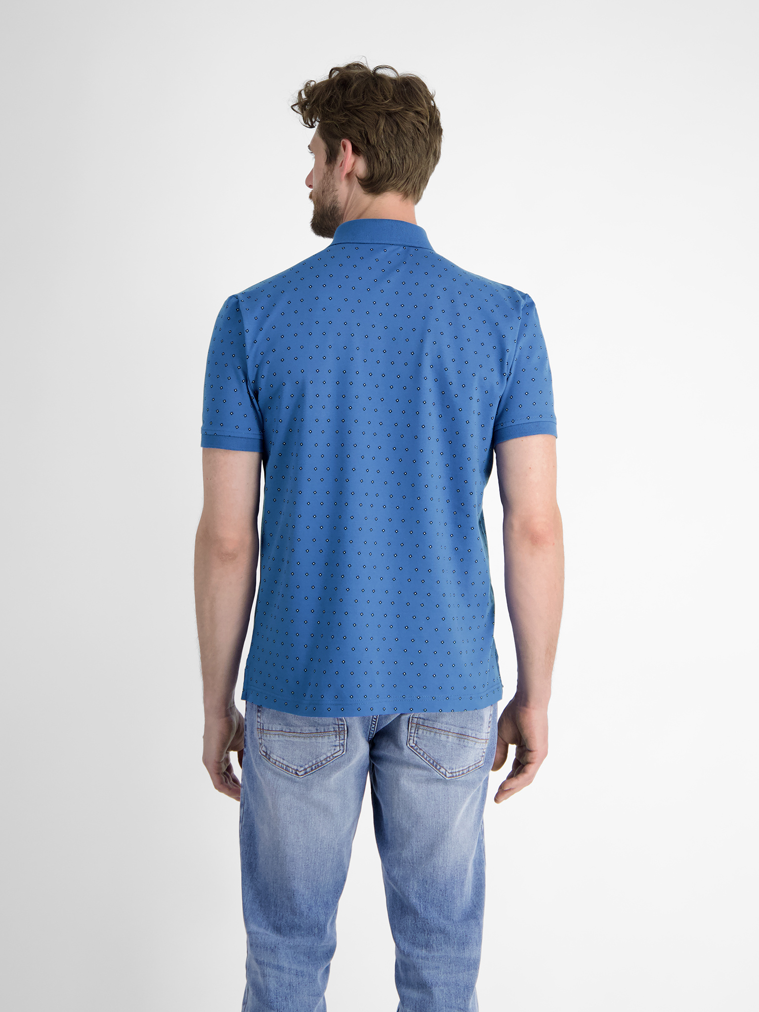 2563270 COBALT BLUE 435