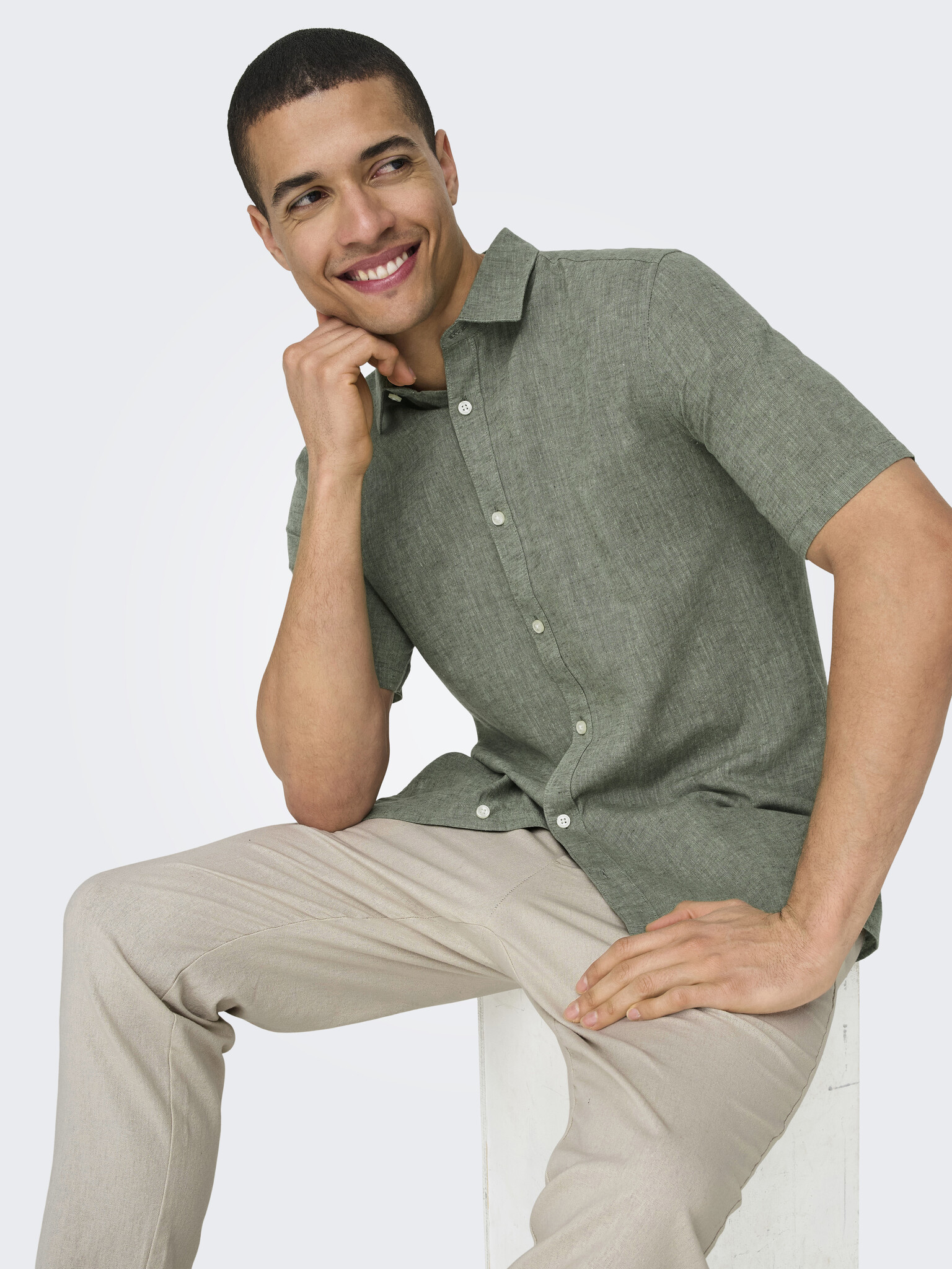 ONSCAIDEN LIFE SS SOLID LINEN SHIRT NOOS SWAMP