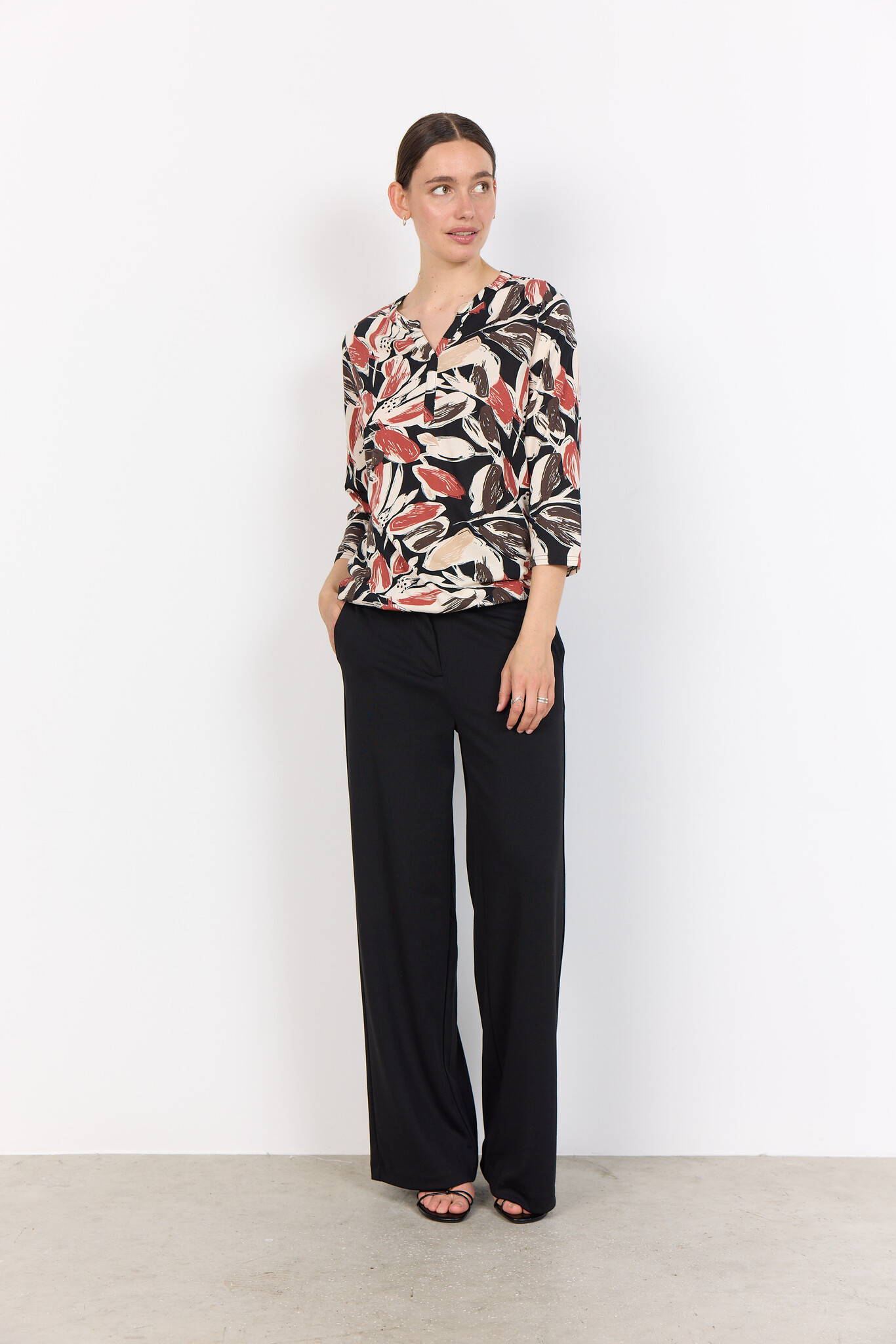 SC-FELICITY AOP 512 (4577C)