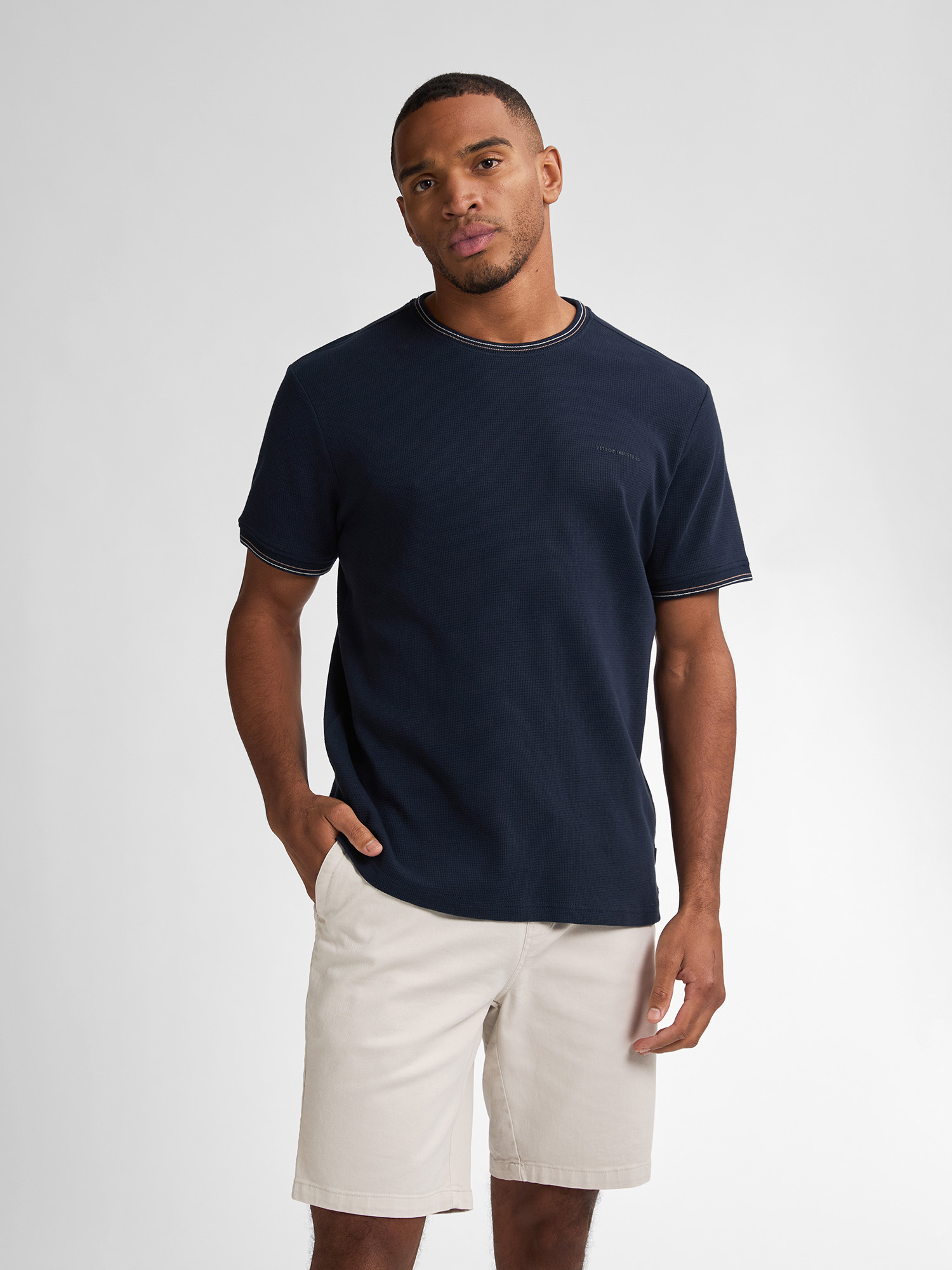 M-1050-TSR642  Men T-shirt (5178 Navy)