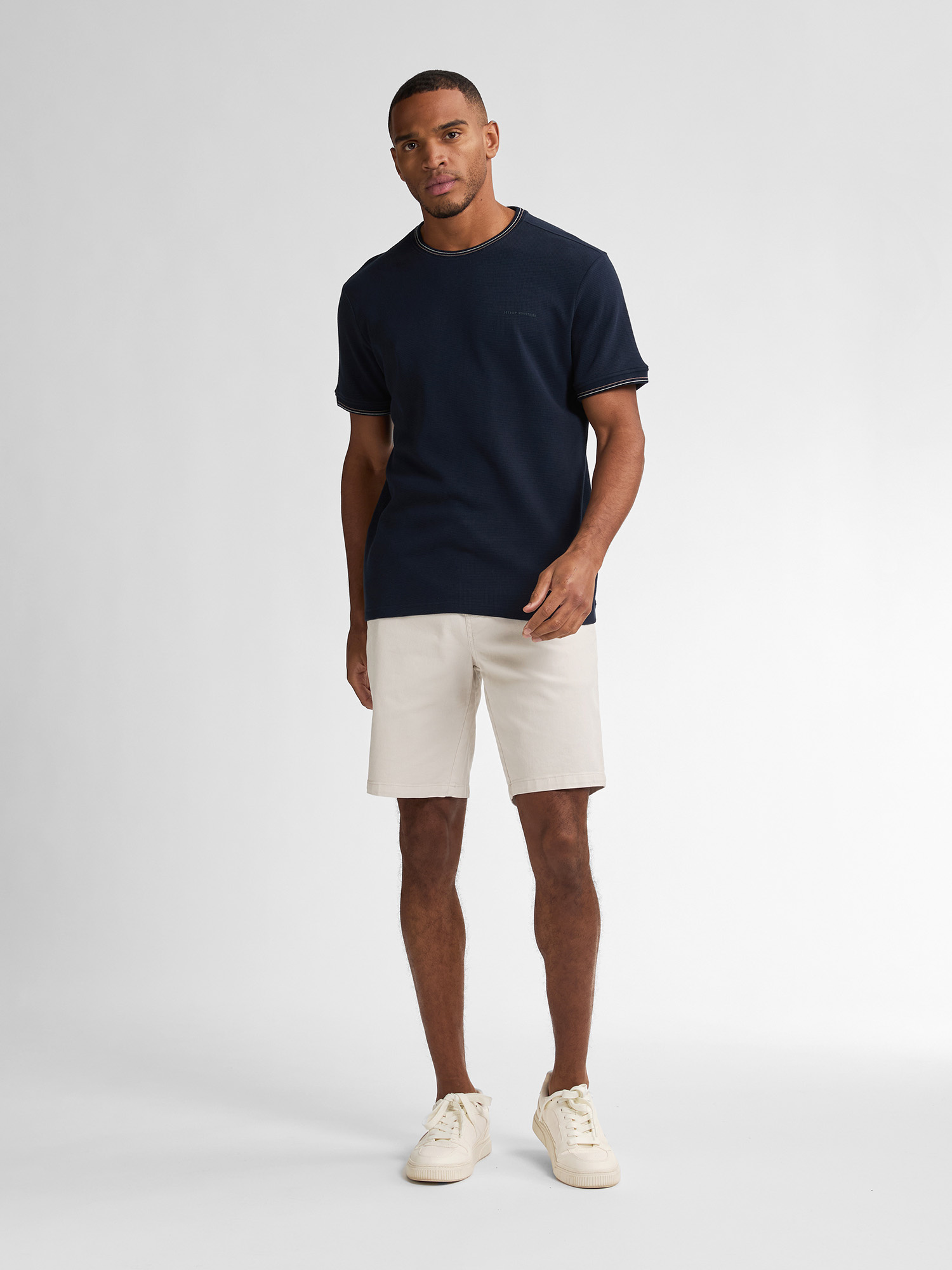 M-1050-SHO527 Mens Shorts (0112 Seashell)