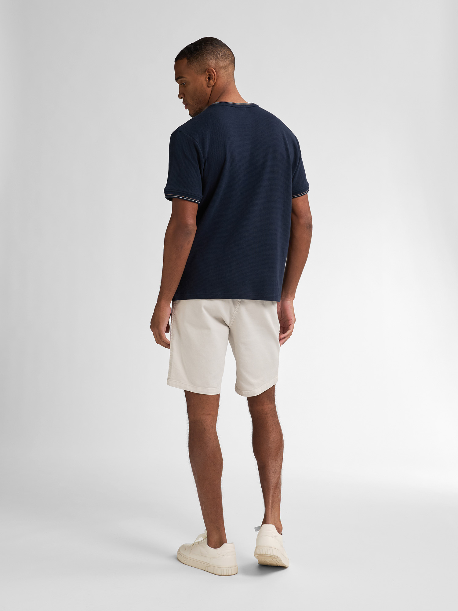 M-1050-SHO527 Mens Shorts (0112 Seashell)