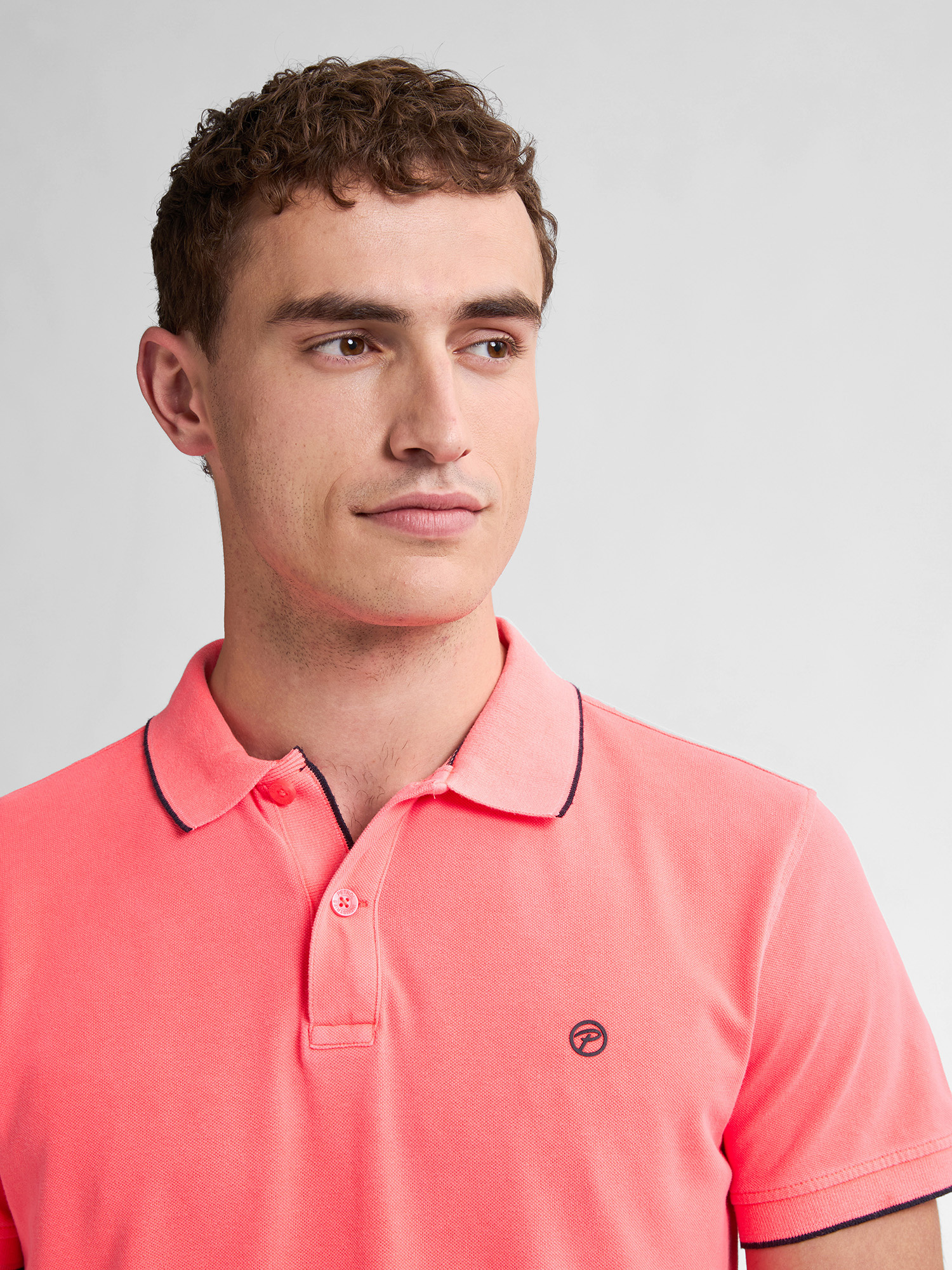 M-ROS-POL003 (3099 Fiery Coral)