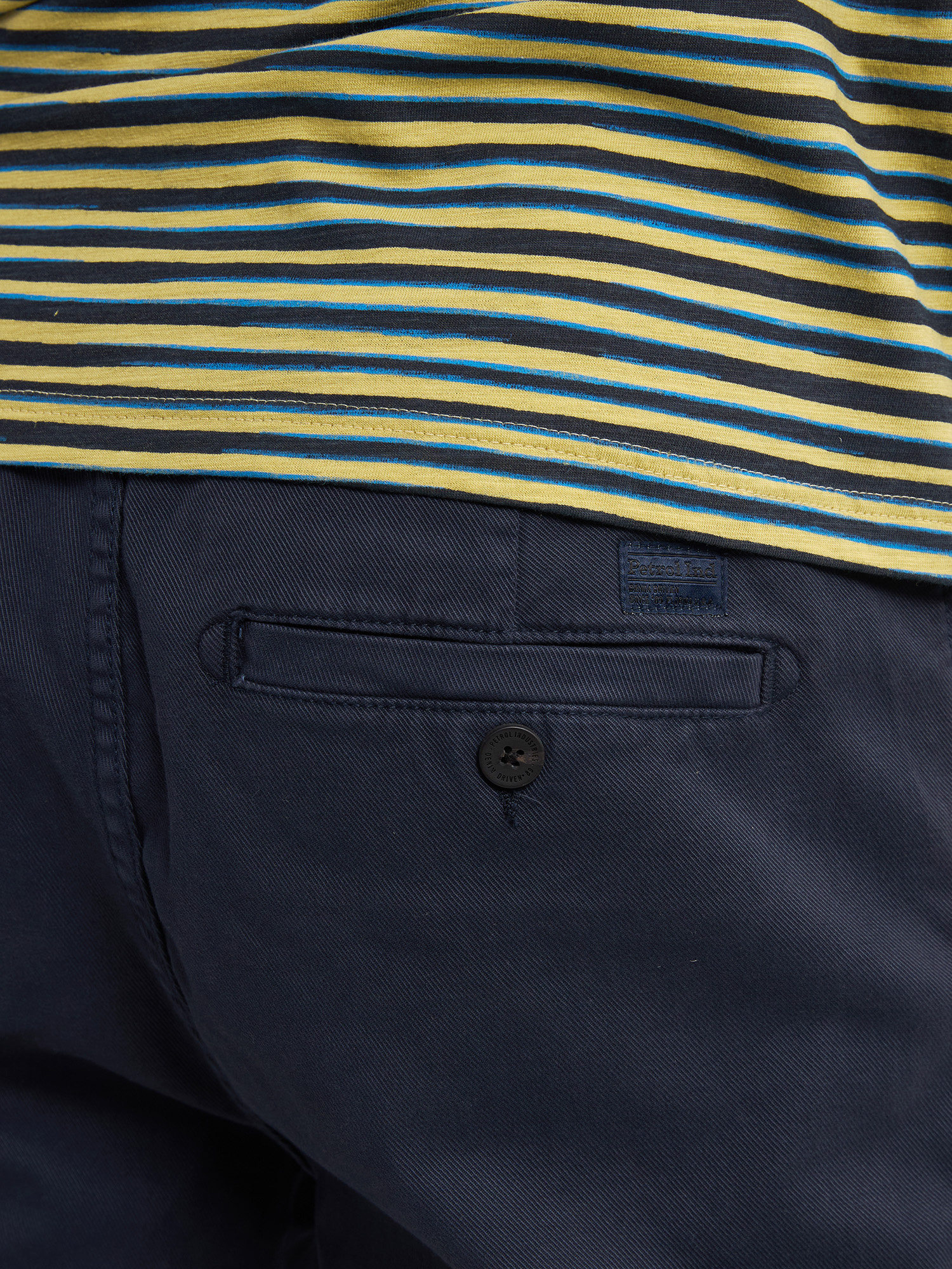 M-1050-SHO527 Mens Shorts (5178 Navy)