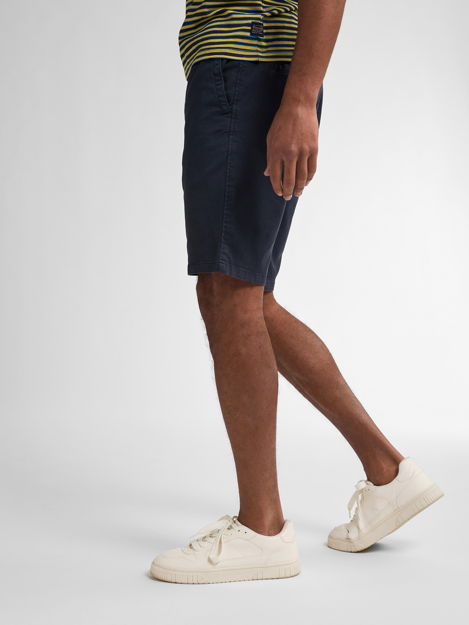 M-1050-SHO527 Mens Shorts (5178 Navy)