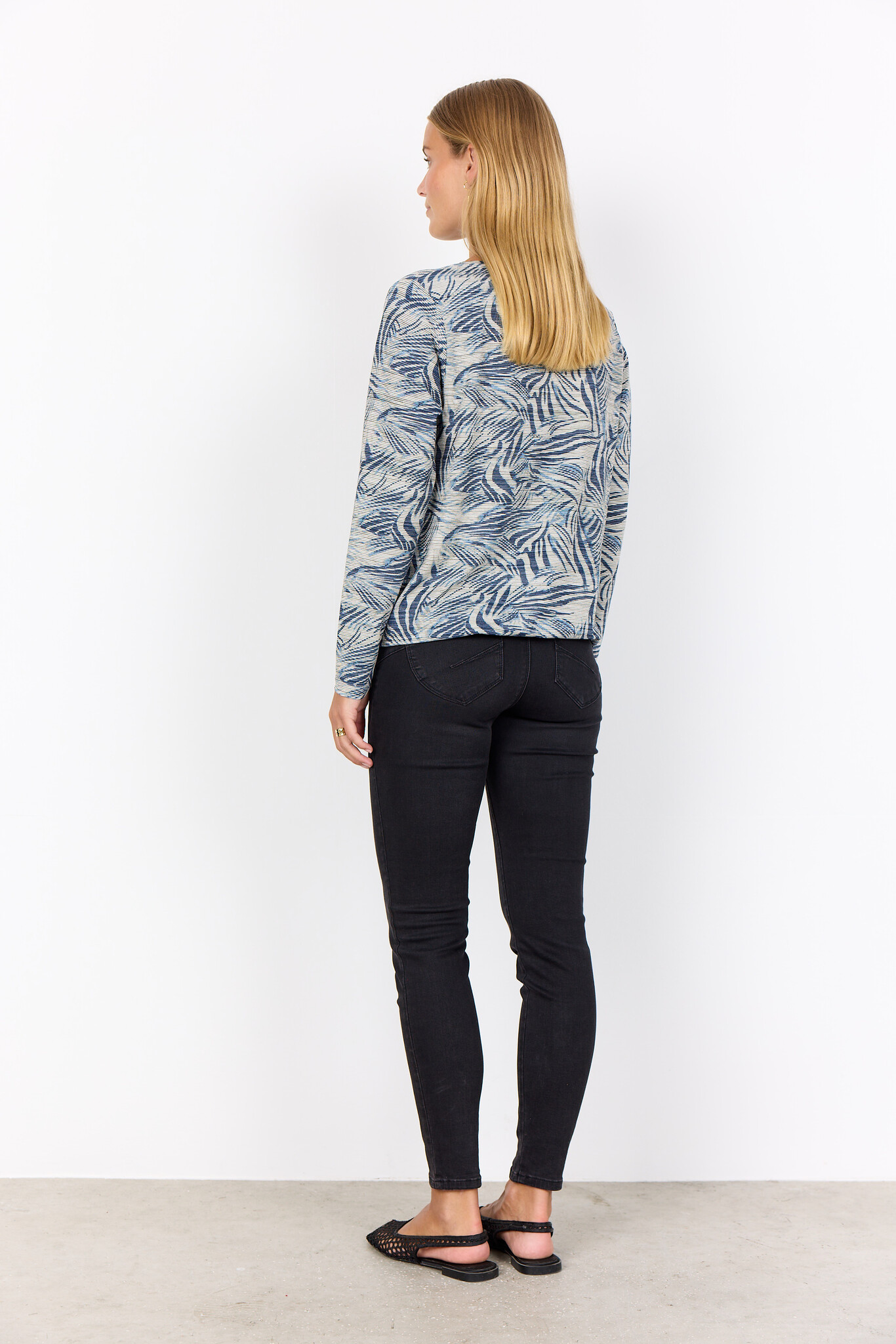 SC-GALINA 63 (6832C)