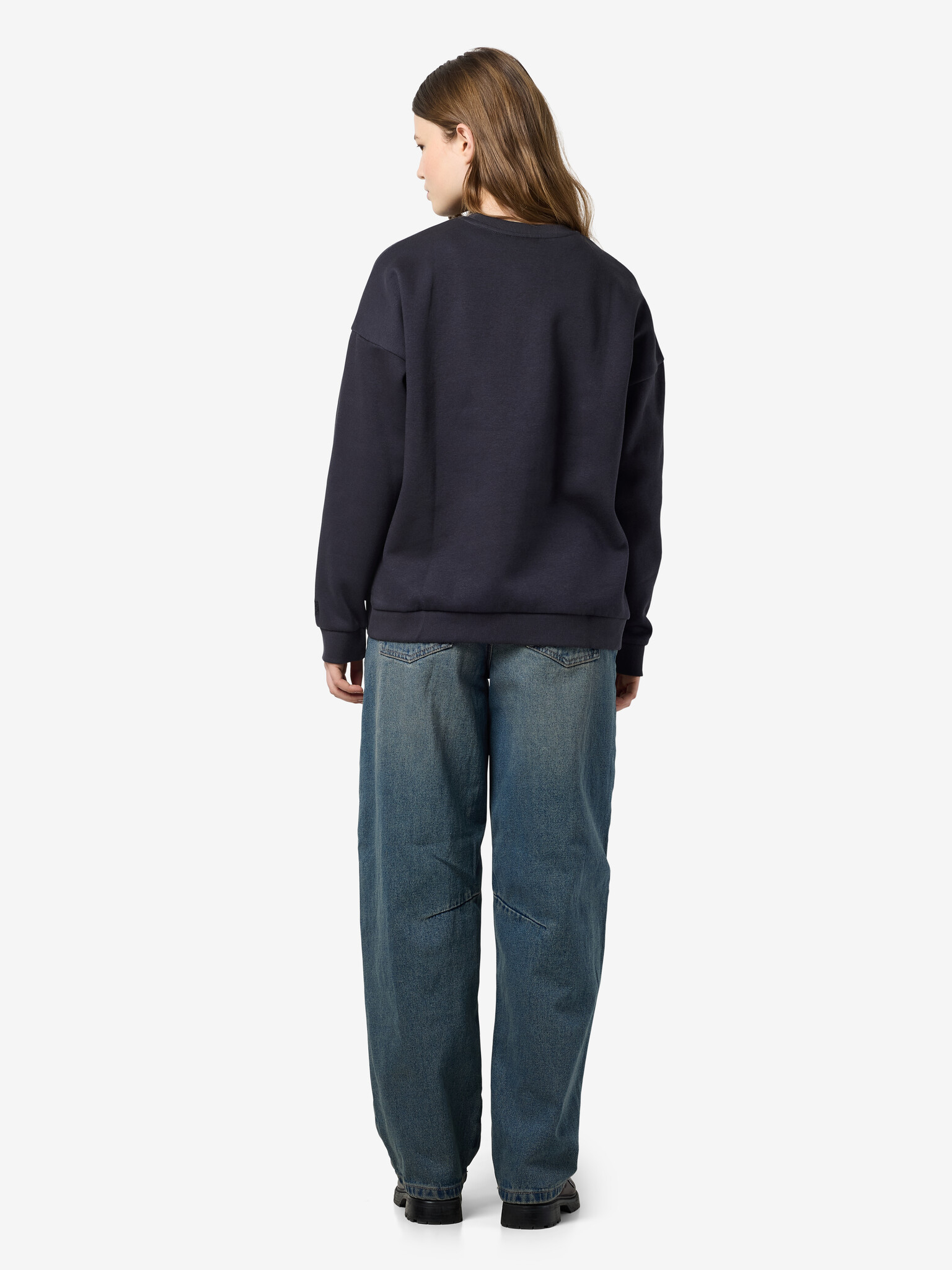 NMBELIEVE O-NECK SWEAT (BLACK)